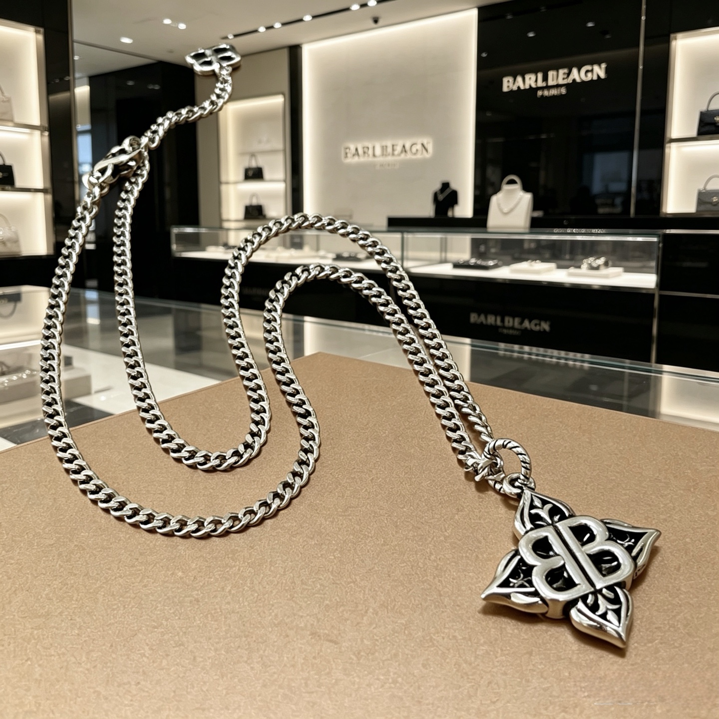 原单货🔹🔹新品 巴黎世家项链 Balenciaga 新款项链🔹专柜一致 细节做工精细 每个细节流程到位 