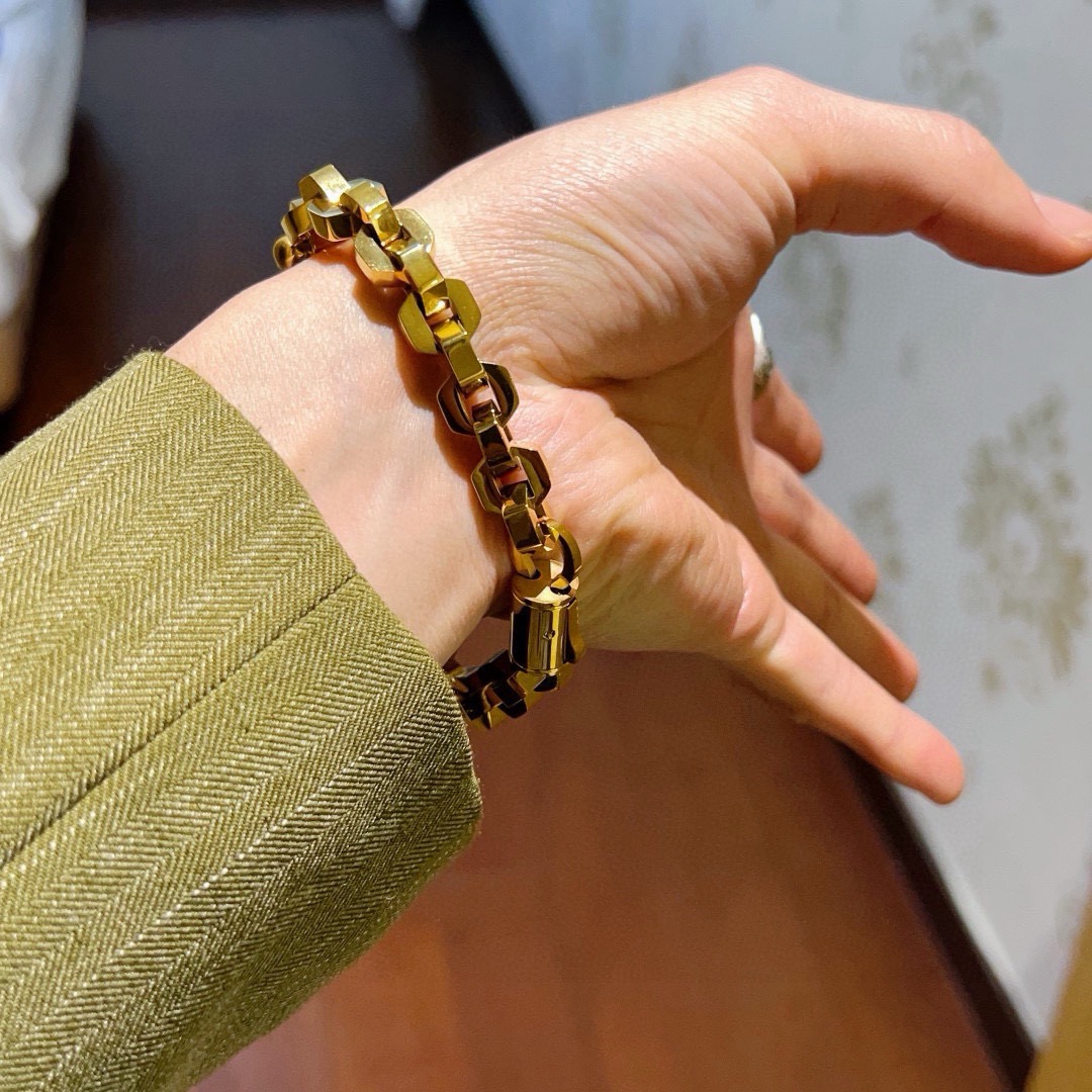 原单货🔹🔹新品 巴黎世家手链Balenciaga手链🔹专柜一致巴黎世家手链 男士火爆款出货 设计独特 前