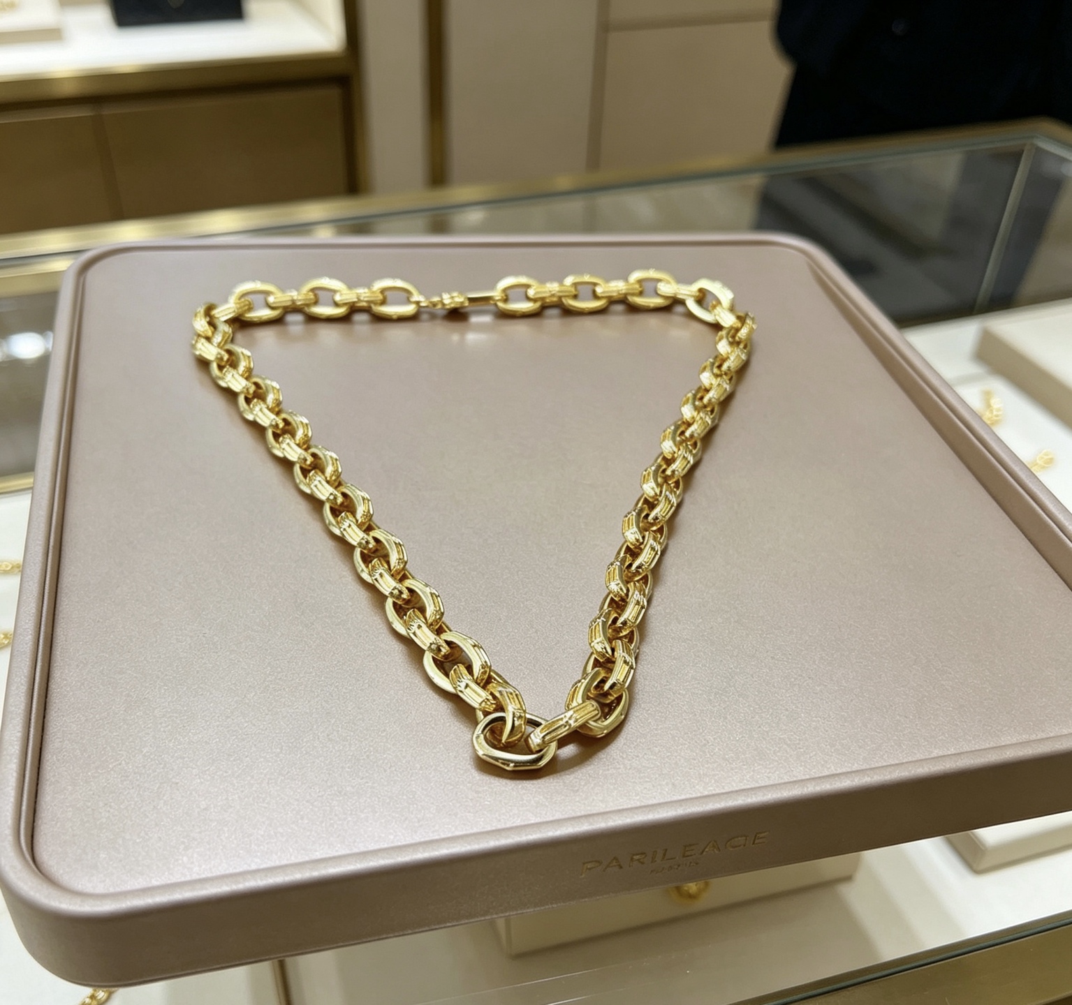 原单货🔹🔹新品 巴黎世家项链 Balenciaga 新款项链🔹专柜一致 细节做工精细 每个细节流程到位 