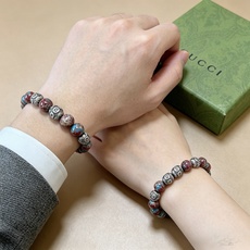 新品发布 👒𝐆𝐮𝐜𝐜𝐢古驰手链👨👩奢华古驰手串 蛇皮石手链玛瑙男女同款 最新款全件串珠手链档次更高明星同 新品发布 👒𝐆𝐮𝐜𝐜𝐢古驰手链👨👩奢华古驰手串 蛇皮石手链玛瑙男女同款 最新款全件串珠手链档次更高明星同