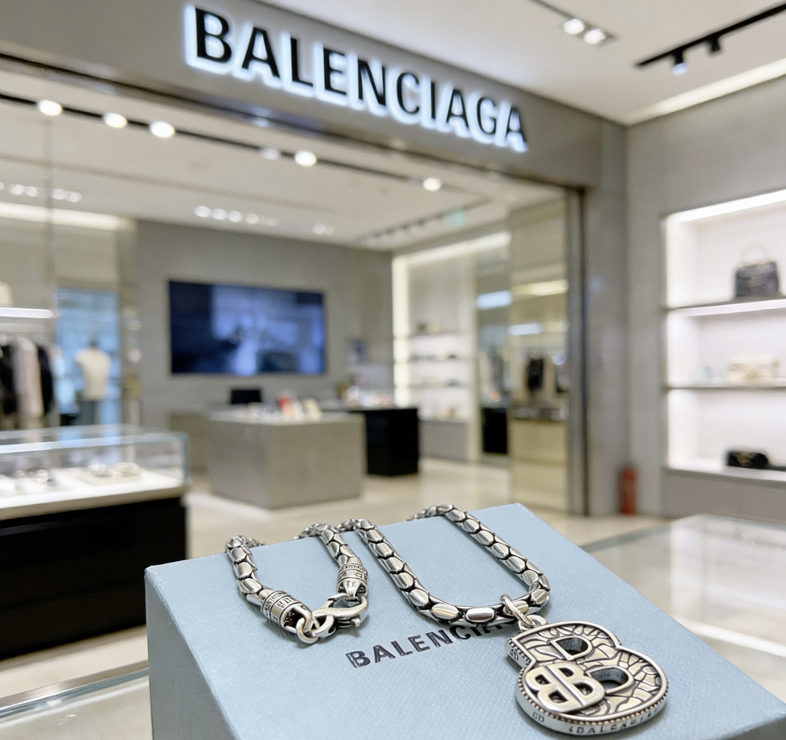 原单货🔹🔹新品 巴黎世家项链 Balenciaga 新款项链🔹专柜一致 细节做工精细 每个细节流程到位 