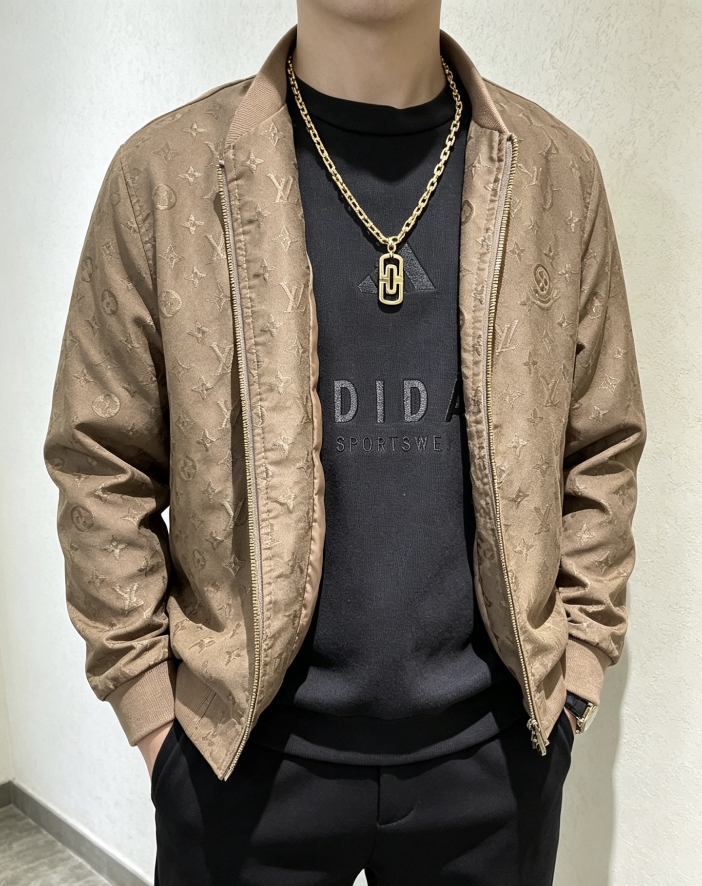 宝格丽项链V金材质 BVLGARI宝格丽 DIVAS‘ DREAM 系列 品相完美，细节无敌，那种独特的