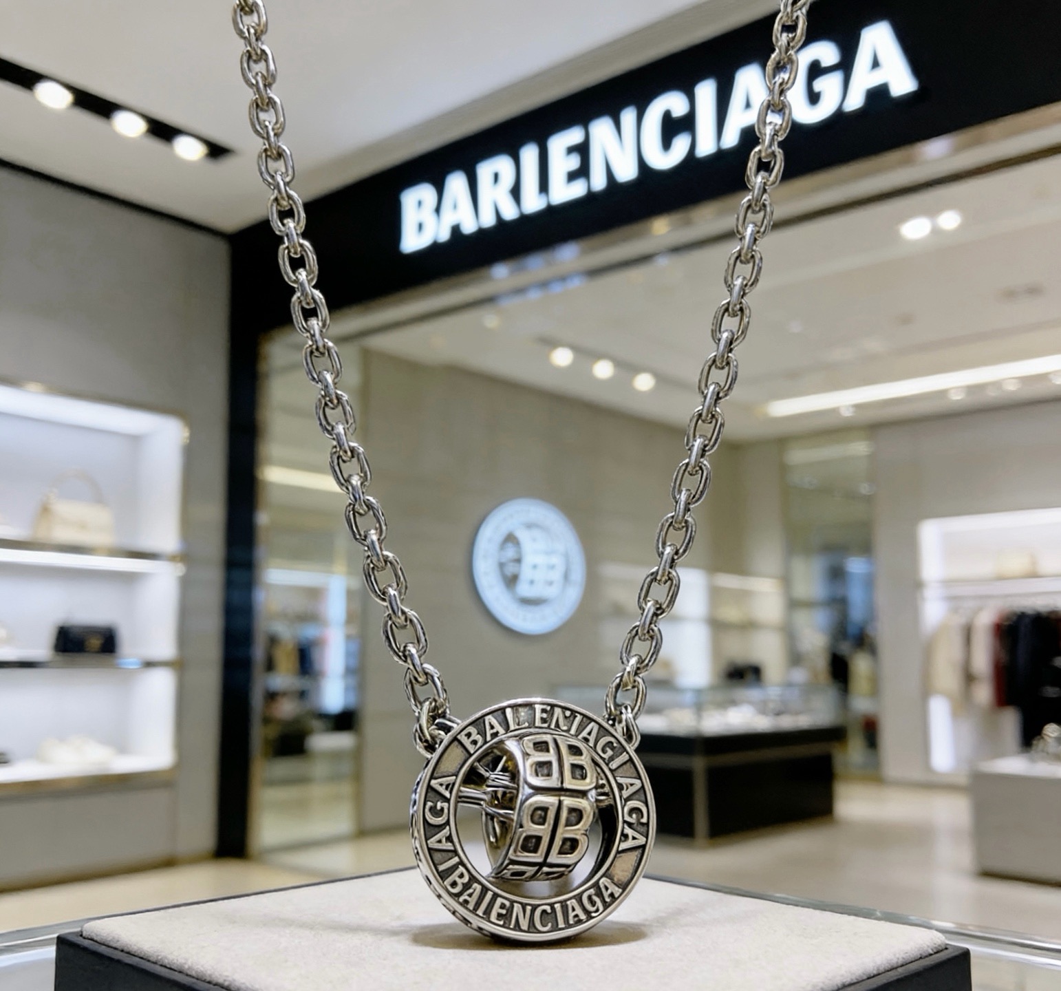 原单货🔹🔹新品 巴黎世家项链 Balenciaga 新款项链🔹专柜一致 细节做工精细 每个细节流程到位 