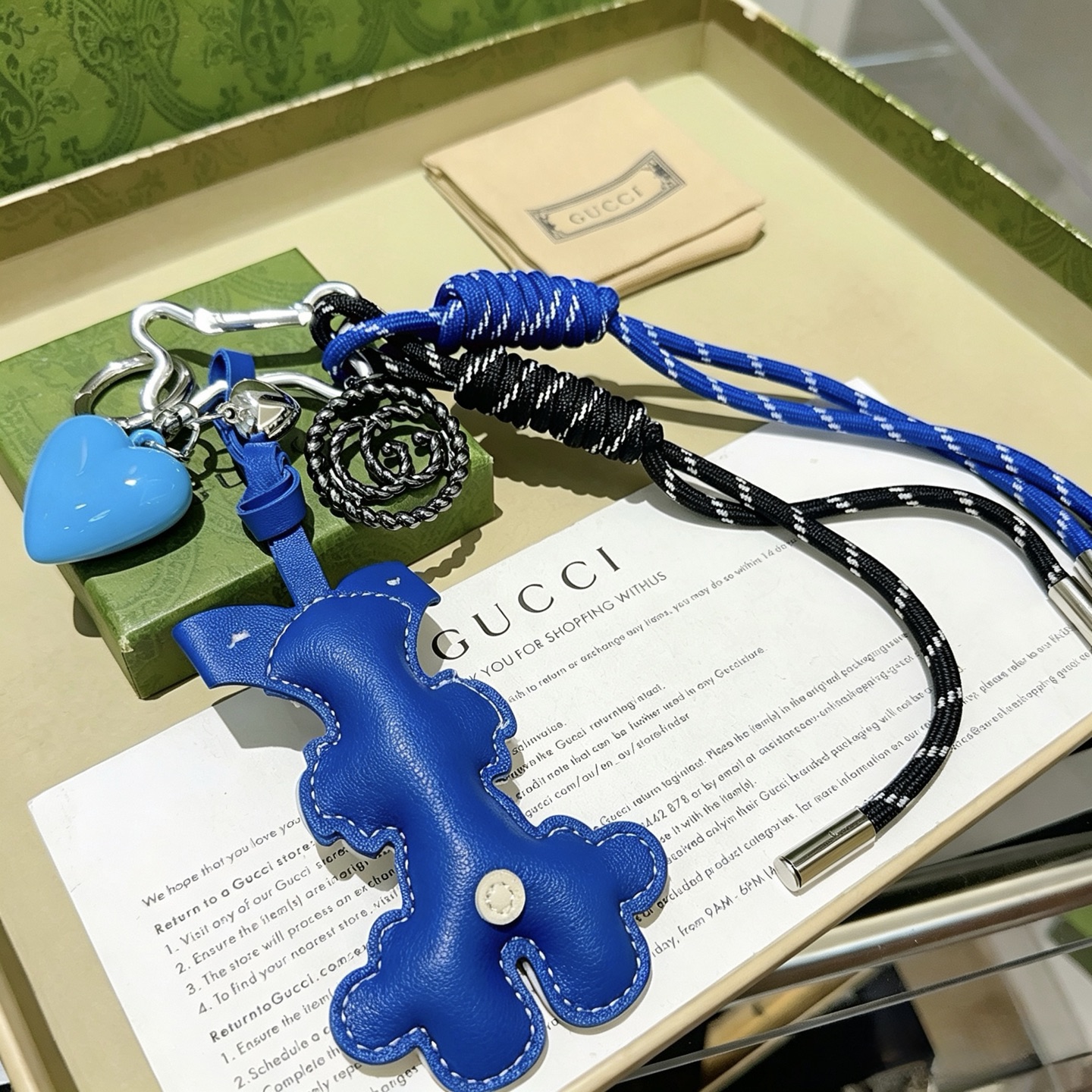 NO:862195,Batch of new product releases Gucci keychains Gucci bag buckles The latest bag charms are of higher quality Stars have the same style Anger Forest series Double G classic models co-branded design concept keychain series The details are distressed and not available in the market Glossy version This one has been out The best-selling model in Gucci Very good match with trendy backpacks, jewelry boutiques, gucci, backpacks, keychain19860909批新品发布 古驰钥匙扣 古驰包包扣 最新款包包挂饰档次更高明星同款Anger Forest系列双G经典款联名设计理念钥匙扣系列 细节对版做旧处理 非市面亮面版型 这款一直在出 古驰里面热卖款 非常好搭配潮流背包,饰品精品,gucci,backpacks,keychain,Jewelry