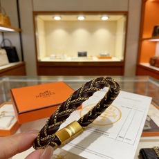 新品发售 👒🐈⬛爱马仕皮绳手环最新款纯手工皮材质档次更高明星同款Anger Forest系列爱马仕手链 新品发售 👒🐈⬛爱马仕皮绳手环最新款纯手工皮材质档次更高明星同款Anger Forest系列爱马仕手链