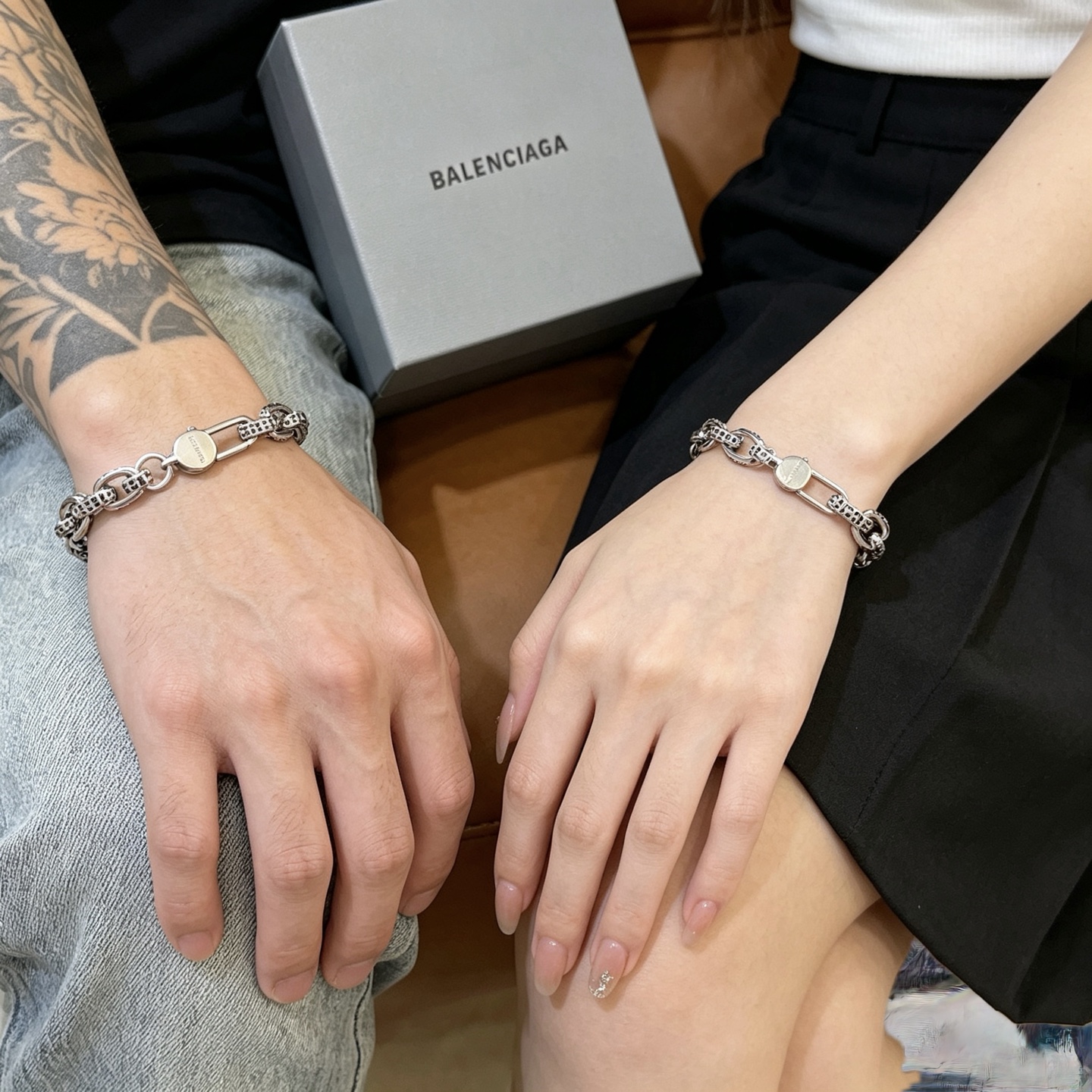 原单货🔹🔹新品 巴黎世家 Balenciaga手链🔹专柜一致巴黎世家手链 男士火爆款出货 设计独特 前卫