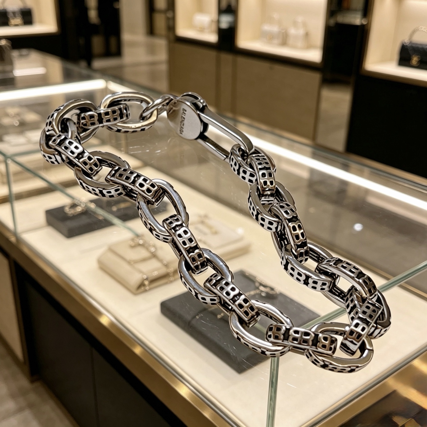原单货🔹🔹新品 巴黎世家 Balenciaga手链🔹专柜一致巴黎世家手链 男士火爆款出货 设计独特 前卫