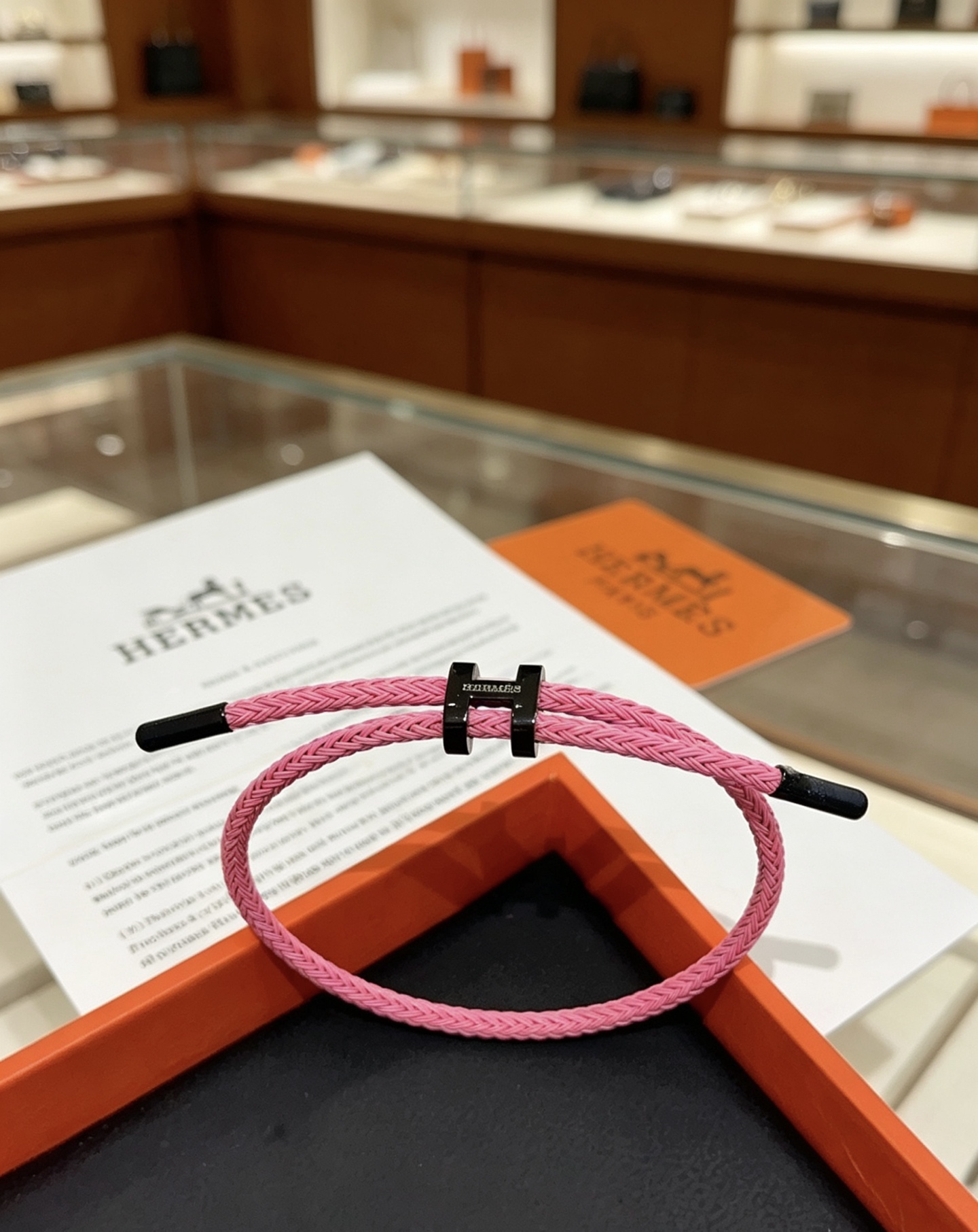 NO:862500,Batch. Hermès bracelets and bracelets are a test of the craftsman's skills. To ensure that the workmanship is adequate, the details must be meticulous [color][color] High-end customization. Goddesses all love Hermès. Popular bracelets. Super exquisite and praised by various goddesses and stars. The same style. High-end material gold-plated, K-gold texture is really good. Fine jewelry, hermes, bracelet, gold plating19860909批. 爱马仕手链 手绳太考验师傅的手艺了 要确保做工够位必须细节做到极致[色][色] 高端定制 女神 都爱爱马仕火爆 手链 超精赞各路女神 明星 同款 高端材质镀金,k金质感上手真的赞,饰品精品,hermes,bracelet,gold plating,Jewelry