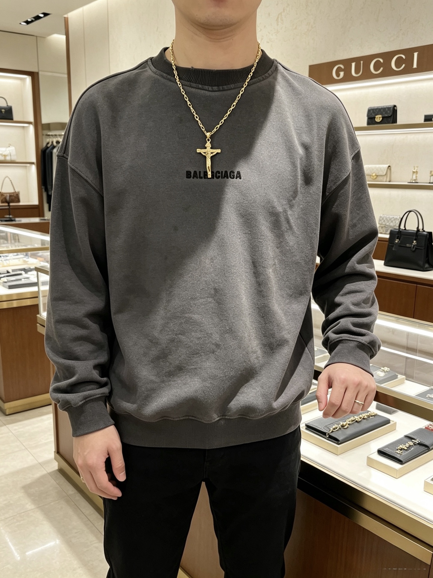 古驰新品发布 🔥🔥 不爆不发 抖音带货网红首选 𝐆𝐮𝐜𝐜𝐢古驰项链最新款链条档次更高明星同款Ange 古驰新品发布 🔥🔥 不爆不发 抖音带货网红首选 𝐆𝐮𝐜𝐜𝐢古驰项链最新款链条档次更高明星同款Ange