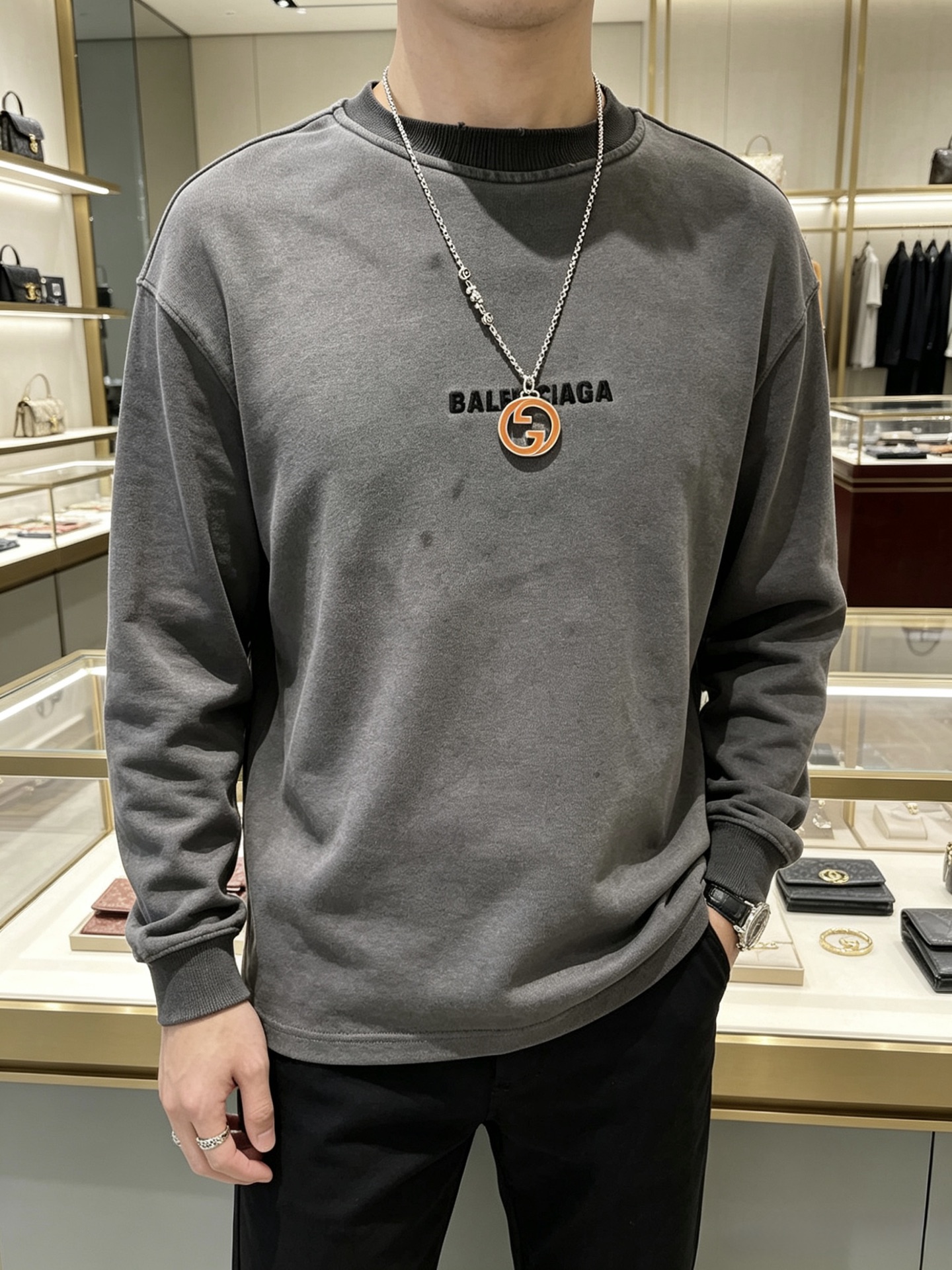 新品发布👒巨帅🤠𝐆𝐮𝐜𝐜𝐢古驰项链最新款链条档次更高明星同款Anger Forest系列双G古驰项链👒细