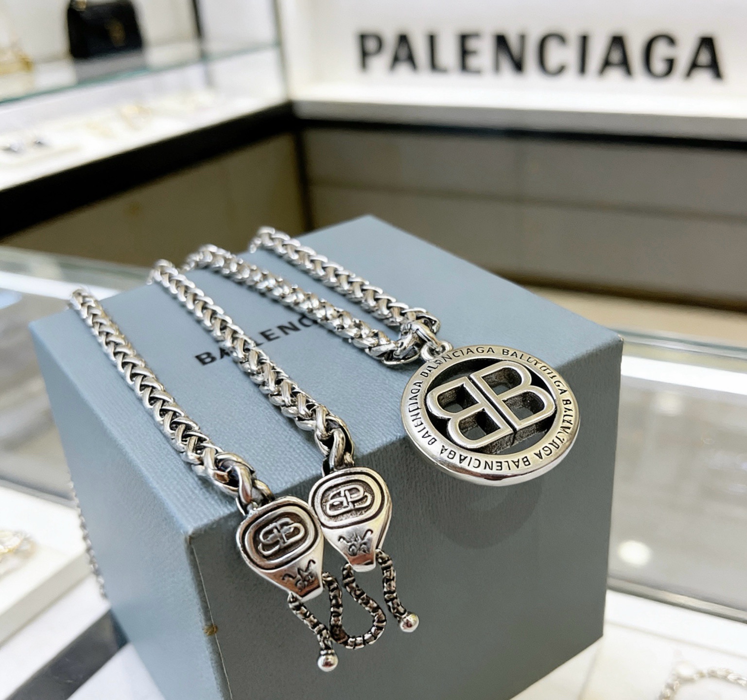 原单货🔹🔹新品 巴黎世家项链 Balenciaga 新款项链🔹专柜一致 细节做工精细 每个细节流程到位 