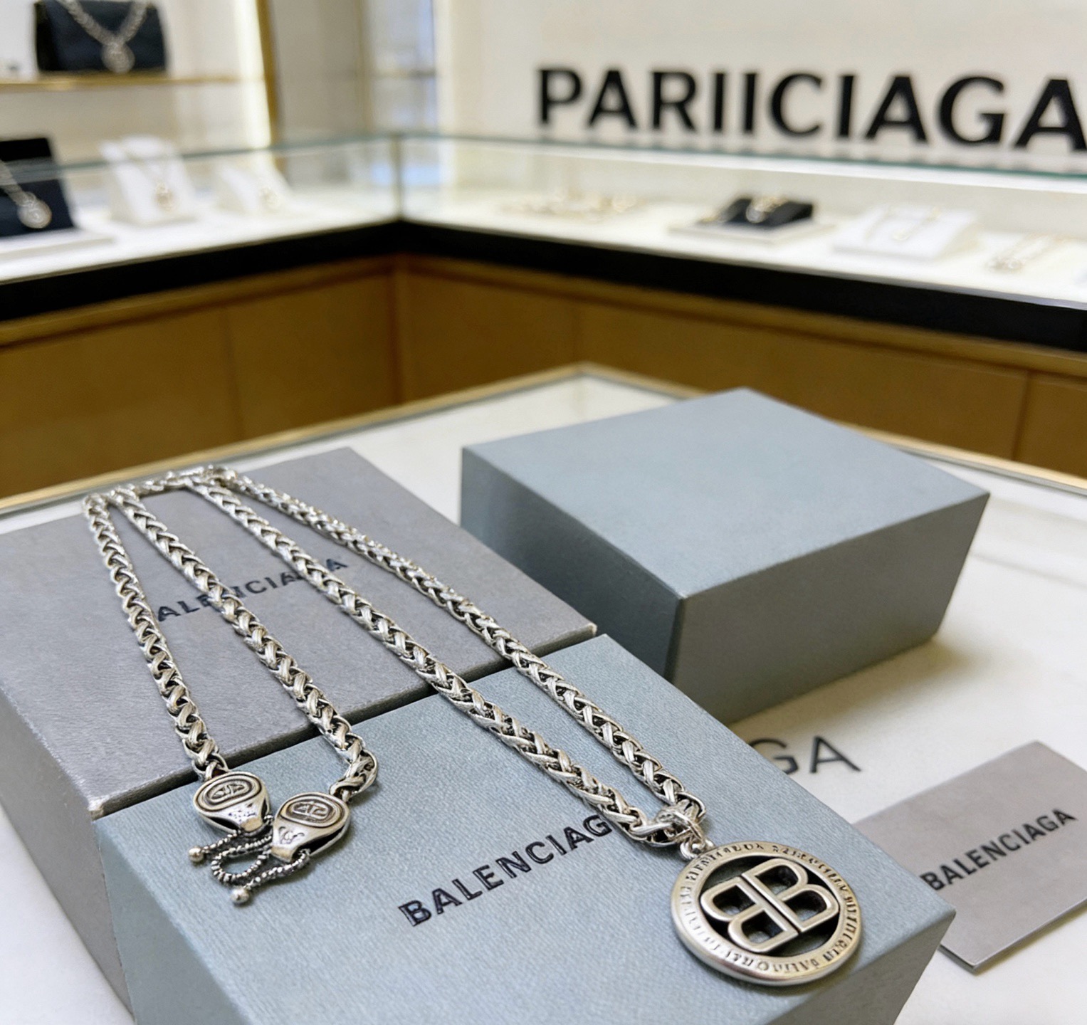 原单货🔹🔹新品 巴黎世家项链 Balenciaga 新款项链🔹专柜一致 细节做工精细 每个细节流程到位 