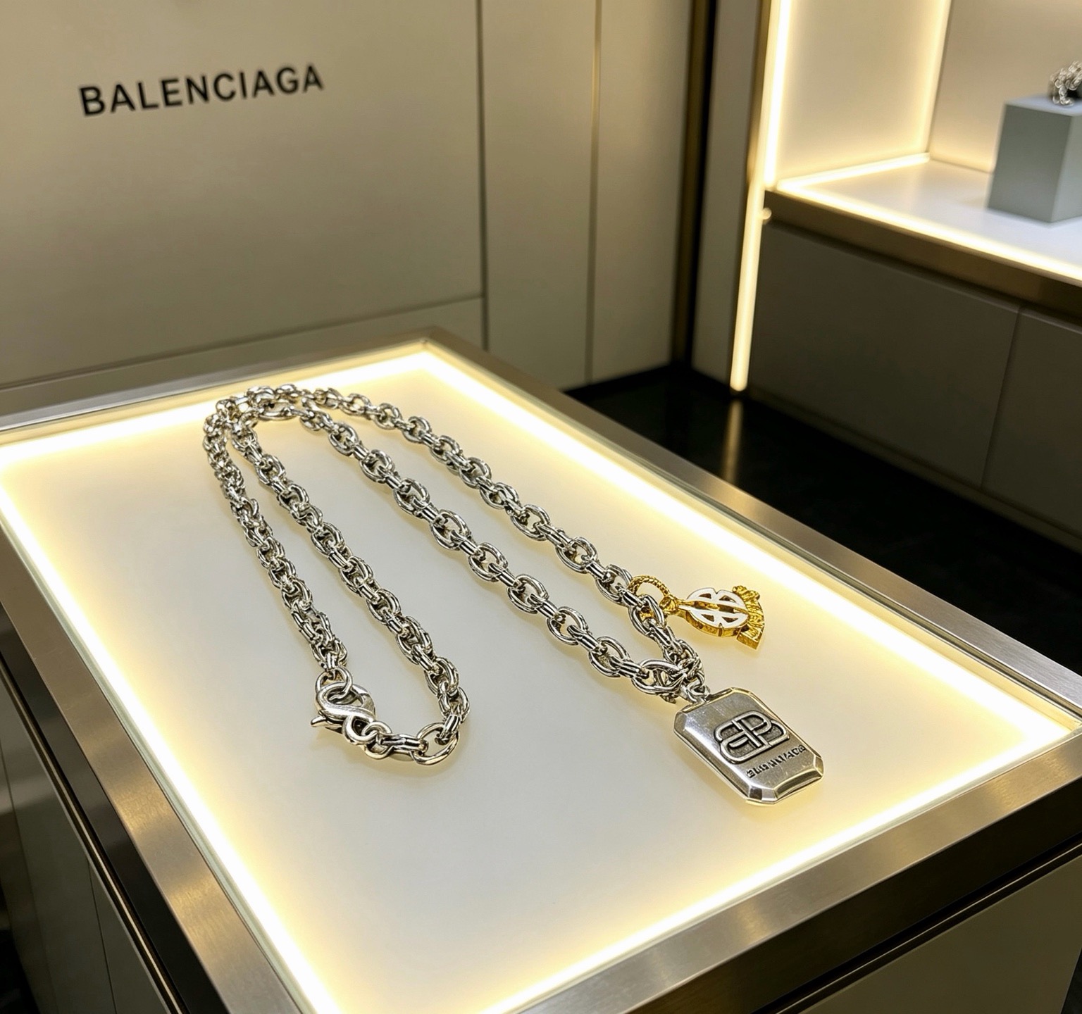 原单货🔹🔹新品 巴黎世家项链 Balenciaga 新款项链🔹专柜一致 细节做工精细 每个细节流程到位 