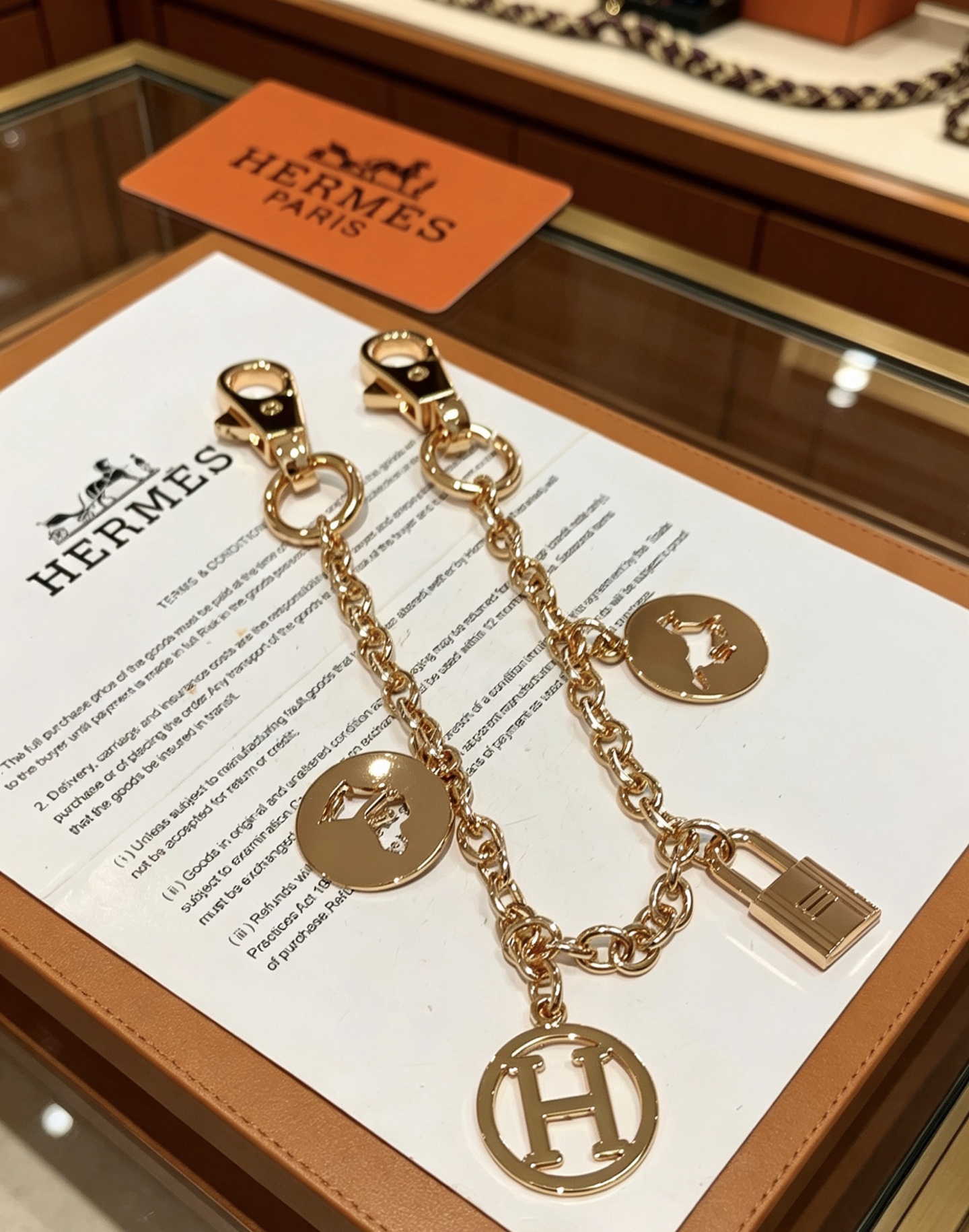 Bracelet Hermes Olga Charm Chain métal doré 18cm