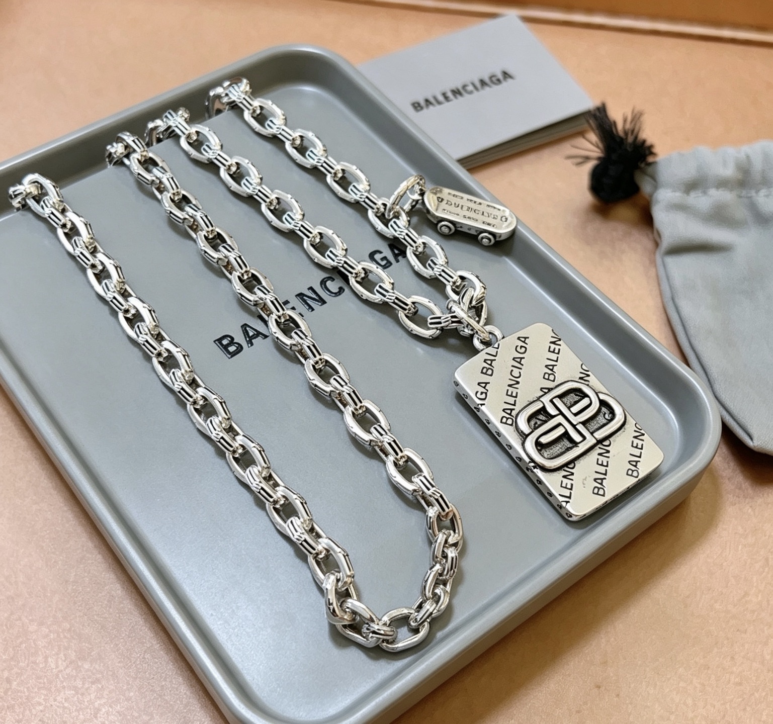 原单货🔹🔹新品 巴黎世家项链 Balenciaga 新款项链🔹专柜一致 细节做工精细 每个细节流程到位 
