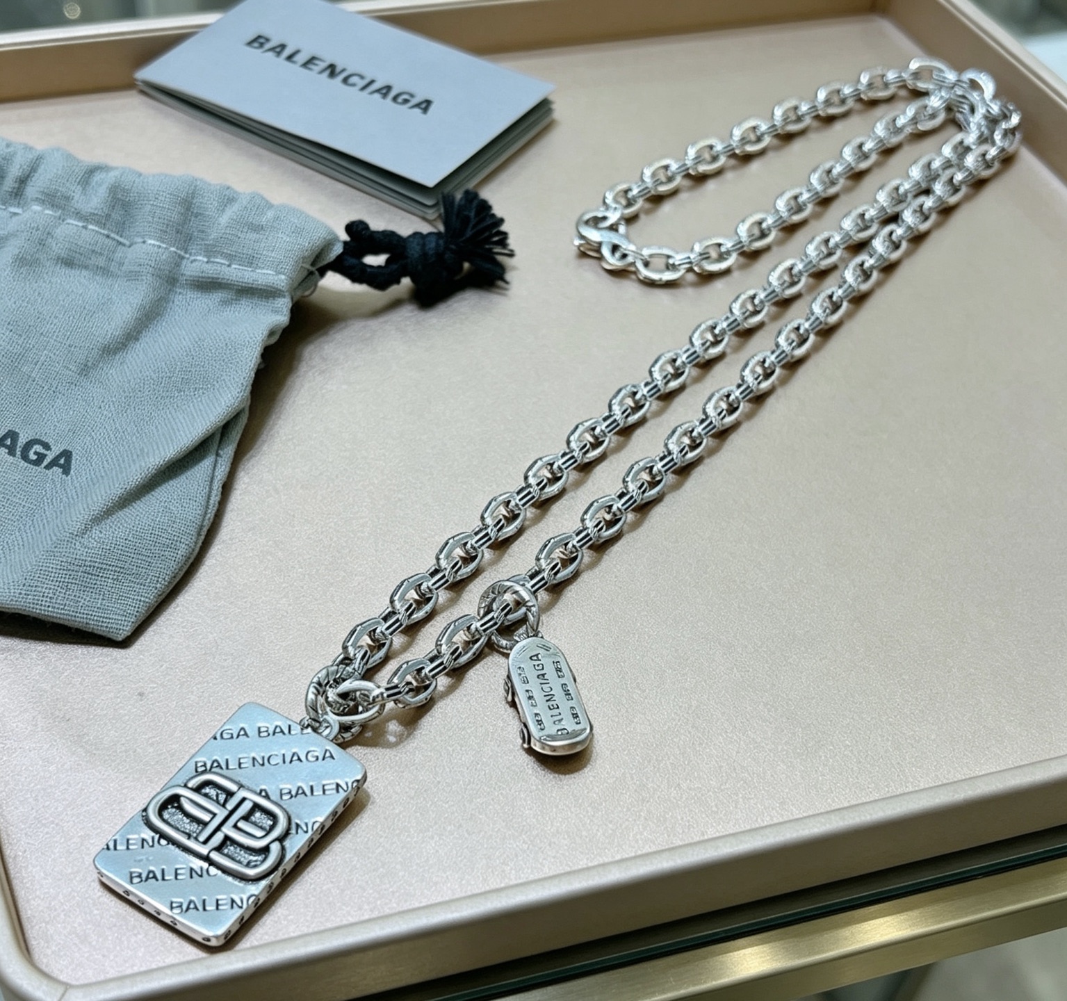 原单货🔹🔹新品 巴黎世家项链 Balenciaga 新款项链🔹专柜一致 细节做工精细 每个细节流程到位 