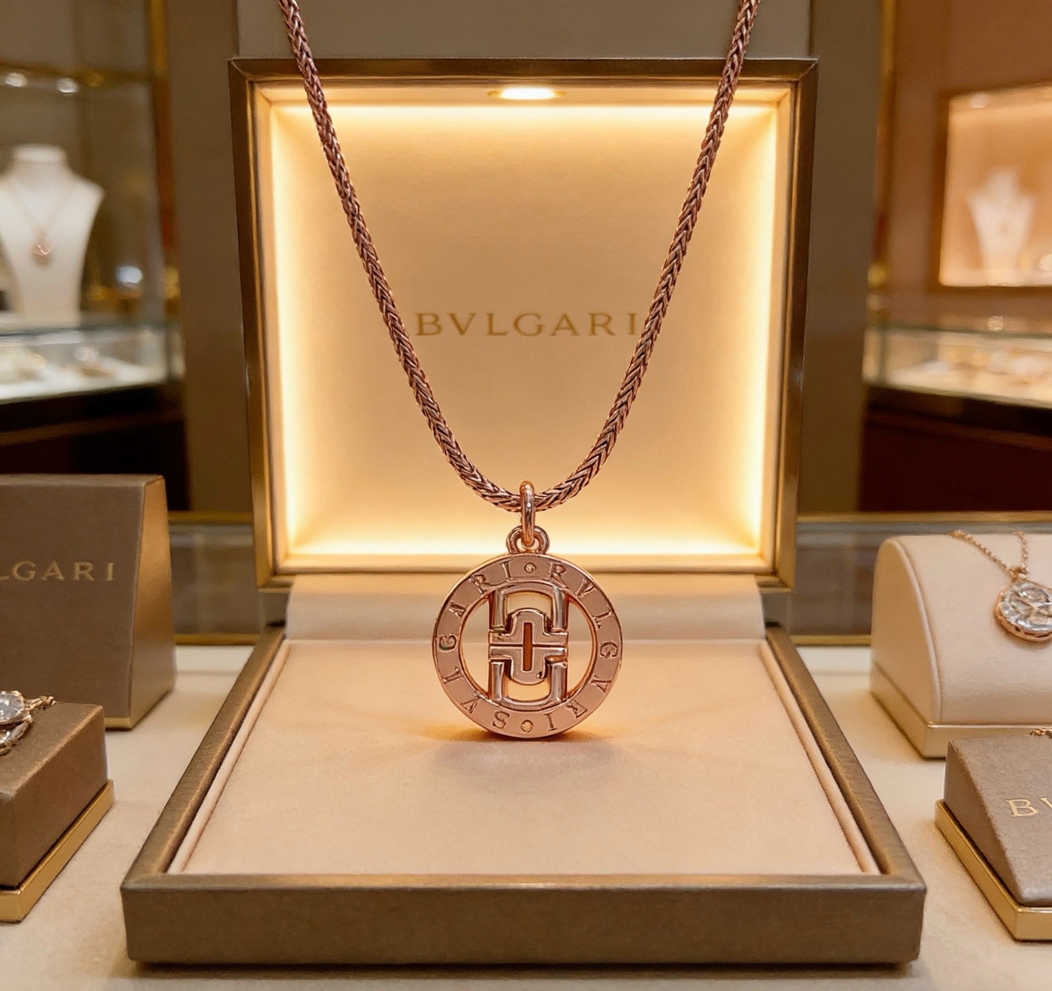 Bvlgari Haute Joaillerie Fine Jewelry Earrings Necklace Ring 5