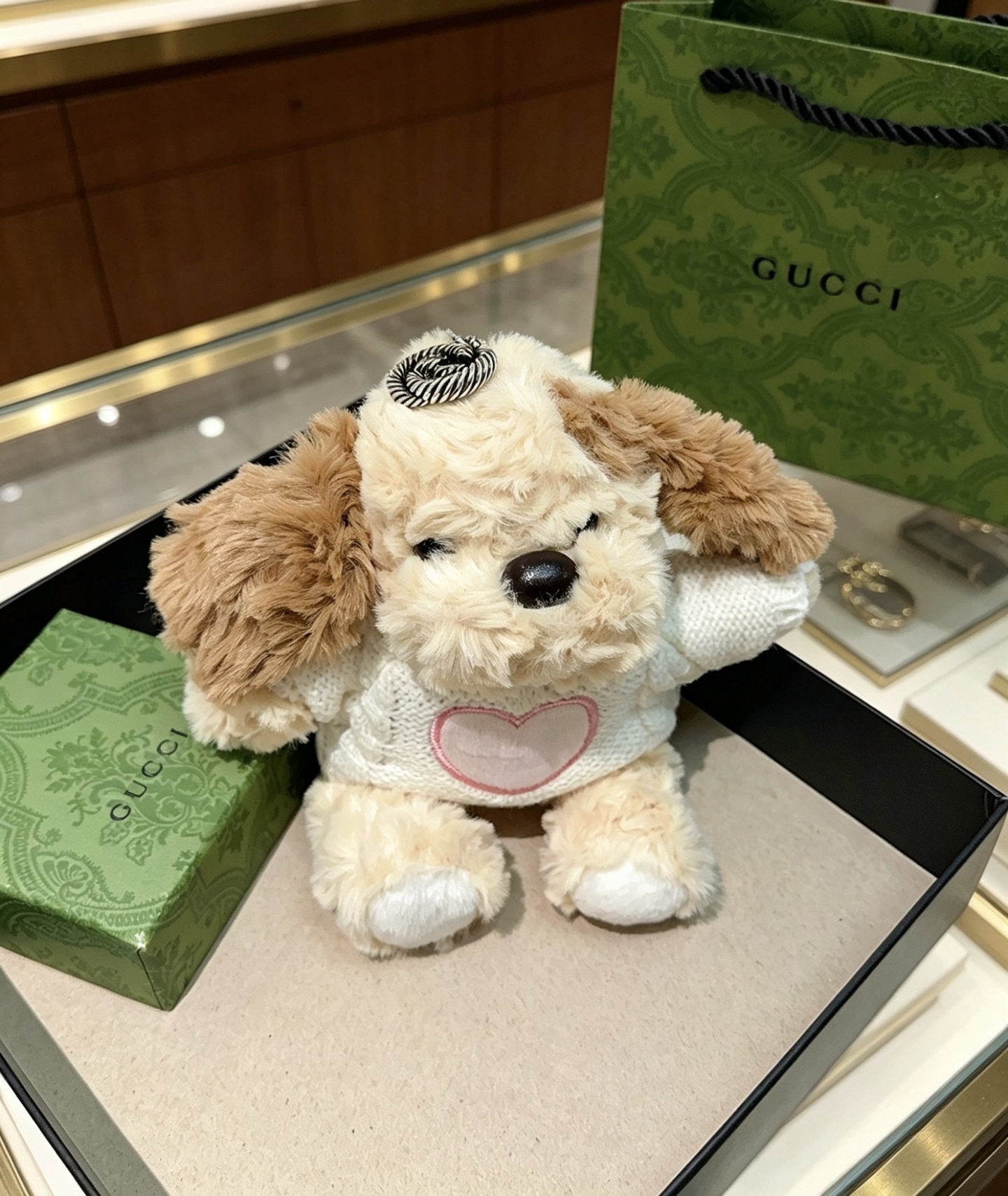 新品发布 👒𝐆𝐮𝐜𝐜𝐢古驰钥匙扣 古驰包包扣 最新款包包挂饰档次更高明星同款Anger Forest系列 新品发布 👒𝐆𝐮𝐜𝐜𝐢古驰钥匙扣 古驰包包扣 最新款包包挂饰档次更高明星同款Anger Forest系列