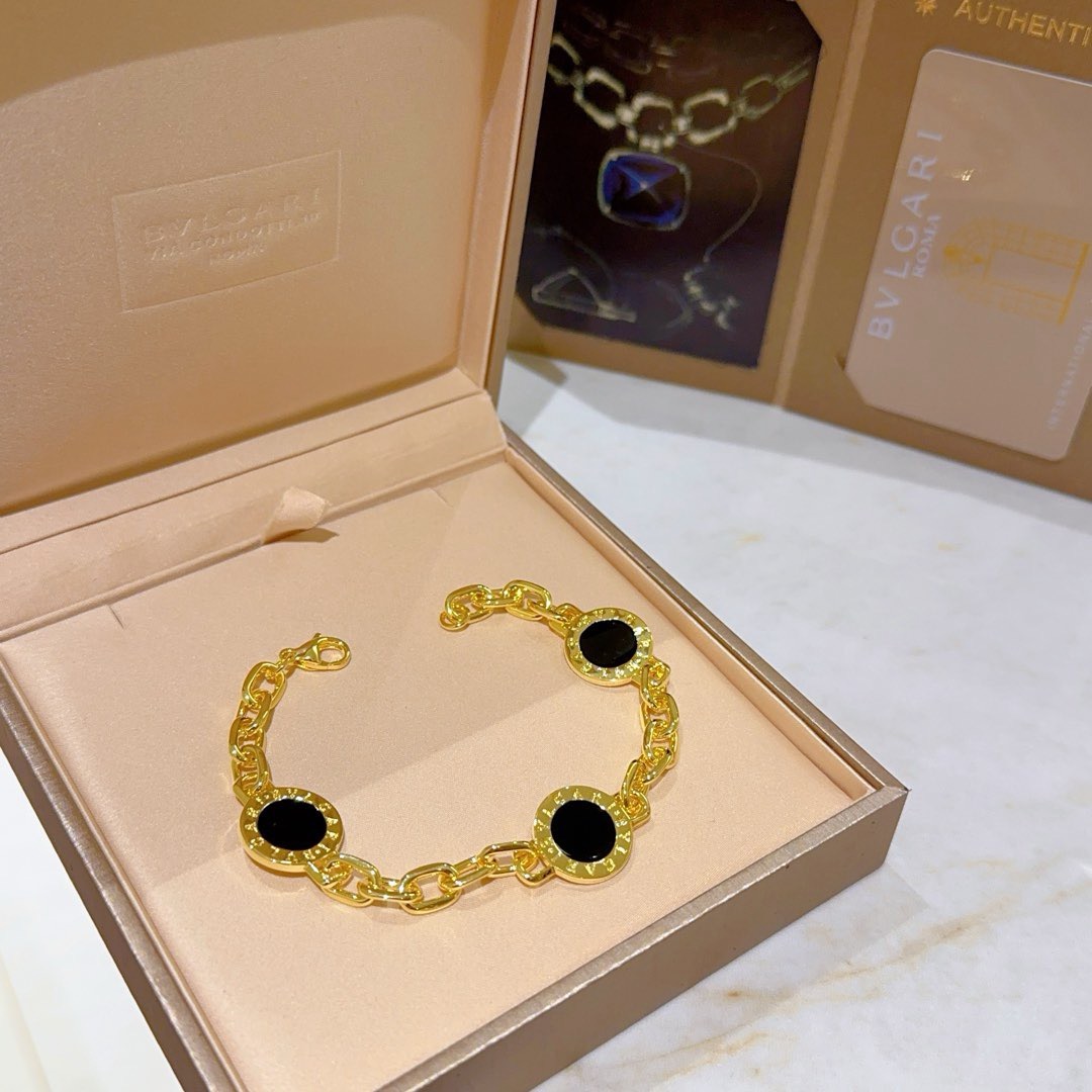Bvlgari Haute Joaillerie Fine Jewelry Earrings Necklace Ring Ref 8