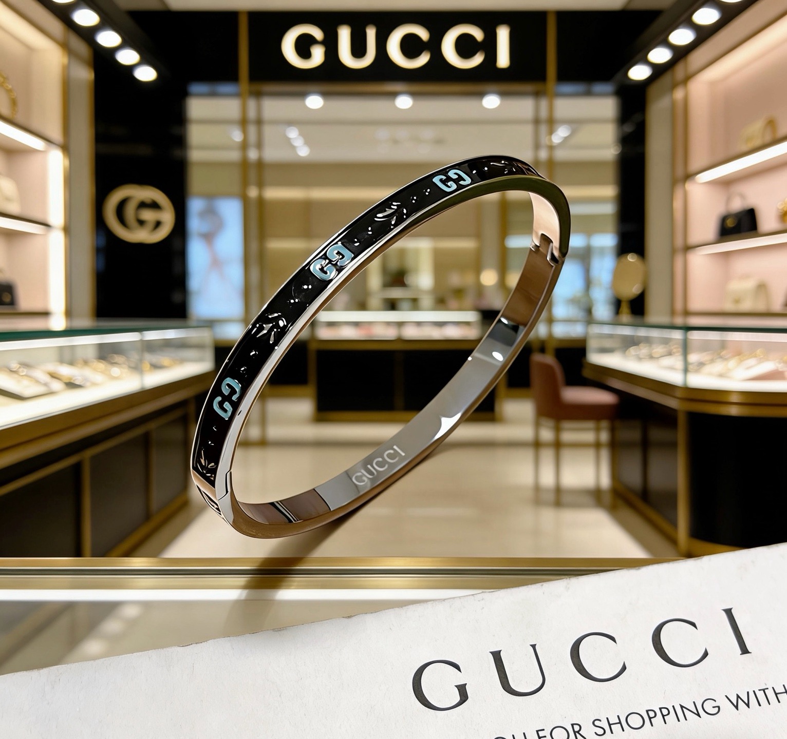 NO:864028,Batch. Gucci bracelets are unique and charming. The latest bracelets are of a higher grade. The same style as the star Anger Forest series. Double G classic series. Retro silver widened and high quality Gucci bracelets. The details are distressed. The shiny version is not available in the market. This one has been on the market. It is a best-selling model in Gucci. It is very good to match with trendy clothes, high-quality jewelry, gucci, and bracelets.19860909批.古驰手镯手环独特魅力十足最新款手镯 档次更高明星同款Anger Forest系列双G经典款系列复古银加宽高品质古驰手环 细节对版做旧处理 非市面亮面版型 这款一直在出 古驰里面热卖款 非常好搭配潮流衣服,饰品精品,gucci,bracelet,Jewelry