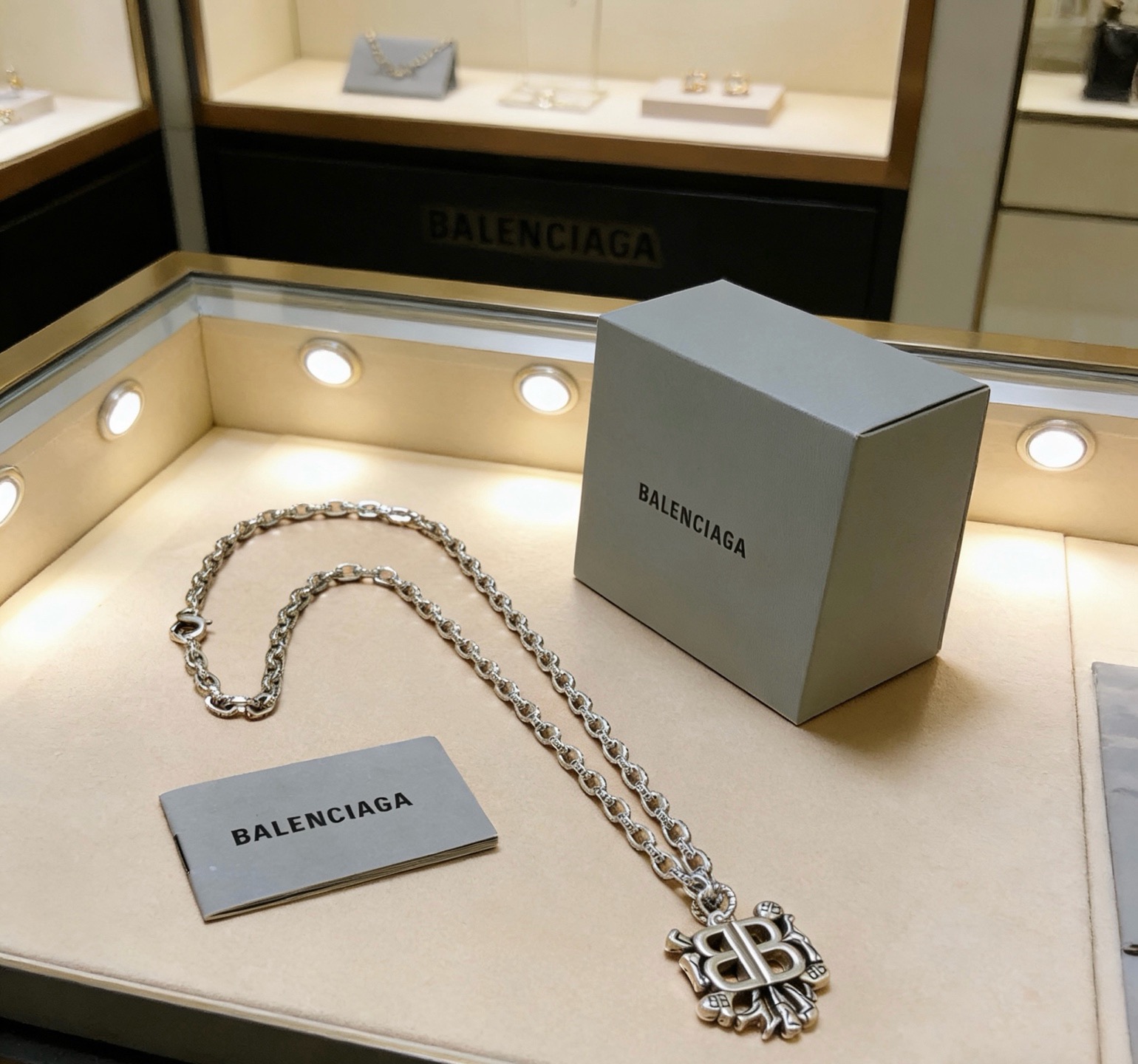 原单货🔹🔹新品 巴黎世家项链 Balenciaga 新款项链🔹专柜一致 细节做工精细 每个细节流程到位 