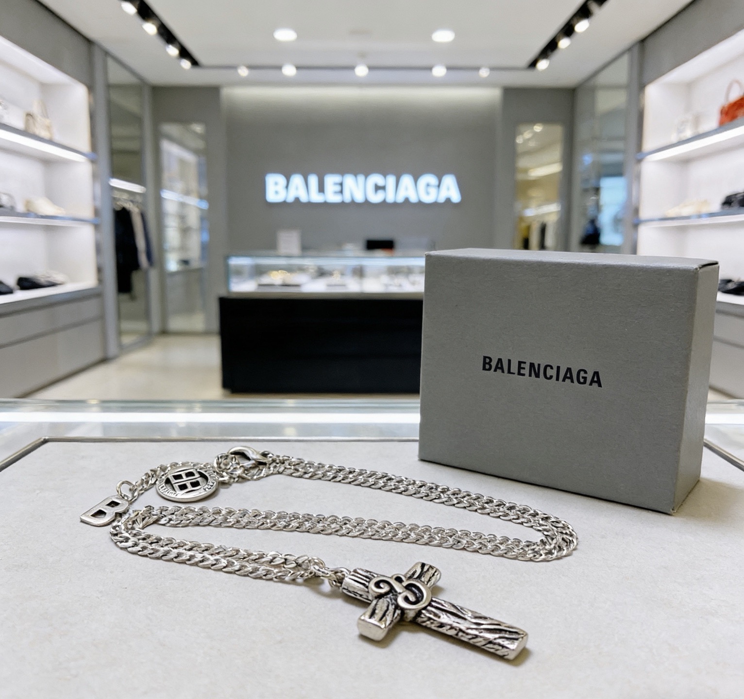 原单货🔹🔹新品 巴黎世家项链 Balenciaga 新款项链🔹专柜一致 细节做工精细 每个细节流程到位 