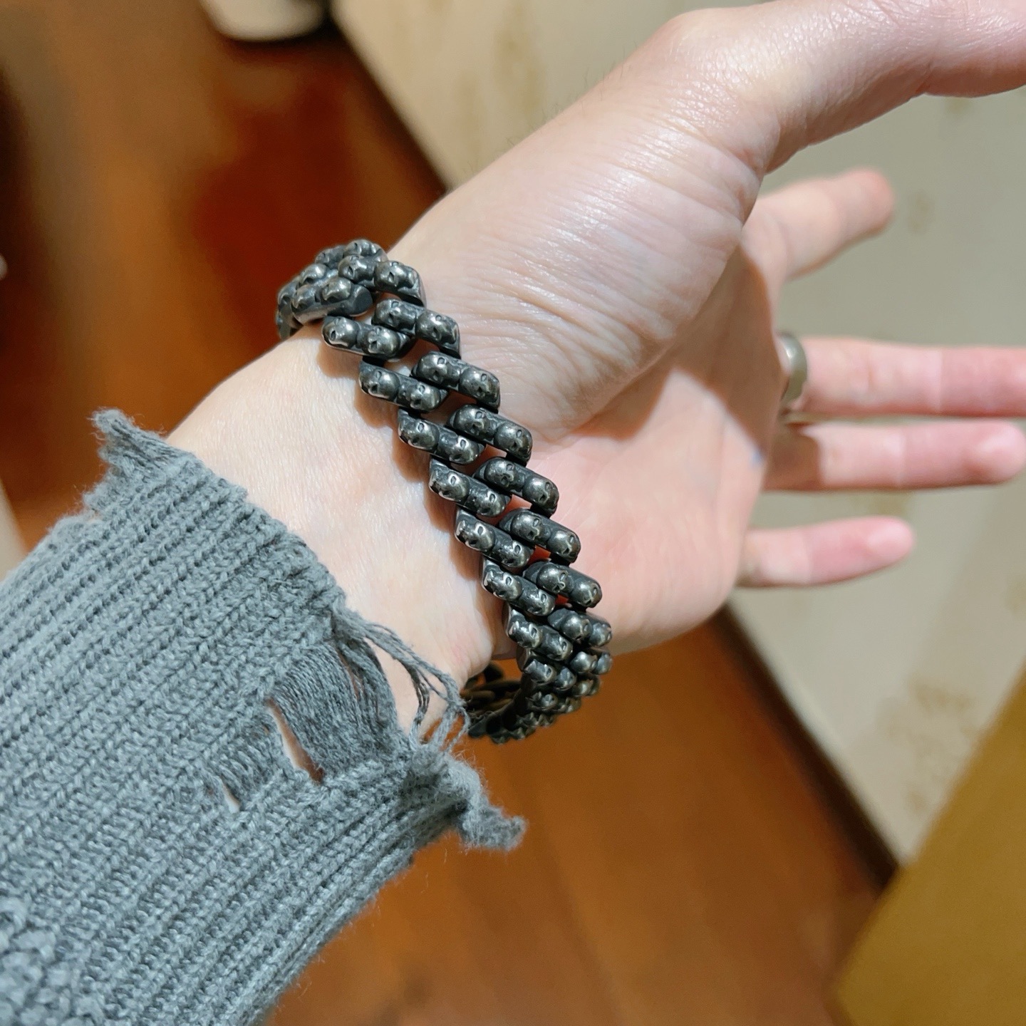 原单货🔹🔹新品 巴黎世家手链Balenciaga手链🔹专柜一致巴黎世家手链 男士火爆款出货 设计独特 前