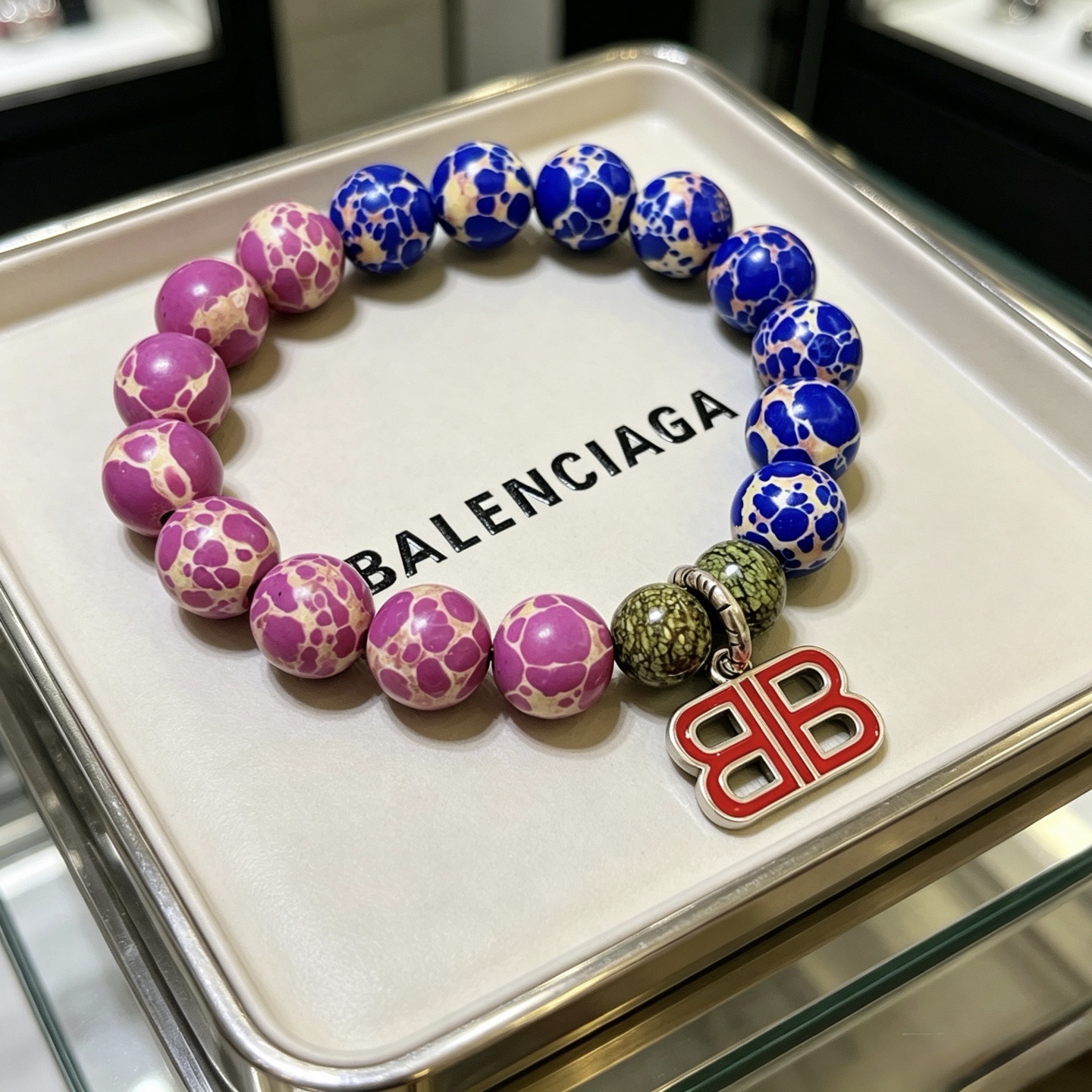 NO:864142,Batch Counter Seiko version of natural snakeskin stone Balenciaga bracelet Thai silver style Balenciaga bracelet Star same style for men and women Retro style Original replica Handmade ~ Genuine open mold trendy and fashionable must-have Can be worn by both men and women Same style for couples Rock punk Thai silver style Retro elements Trendy and versatile I like to place an order and note the wrist circumference, jewelry boutique, balenciaga, bracelet, snakeskin19860909批 专柜精工版本天然蛇皮石巴黎世家手链 泰银风格巴黎世家手链 明星同款男女款 复古做旧风 原版复刻 纯手工打造 ～正品开模潮流时尚必备 男女均可佩戴 情侣款同款 摇滚朋克泰银风格 复古元素 潮流百搭 超级喜欢下单备注手腕周长,饰品精品,balenciaga,bracelet,snakeskin,Jewelry