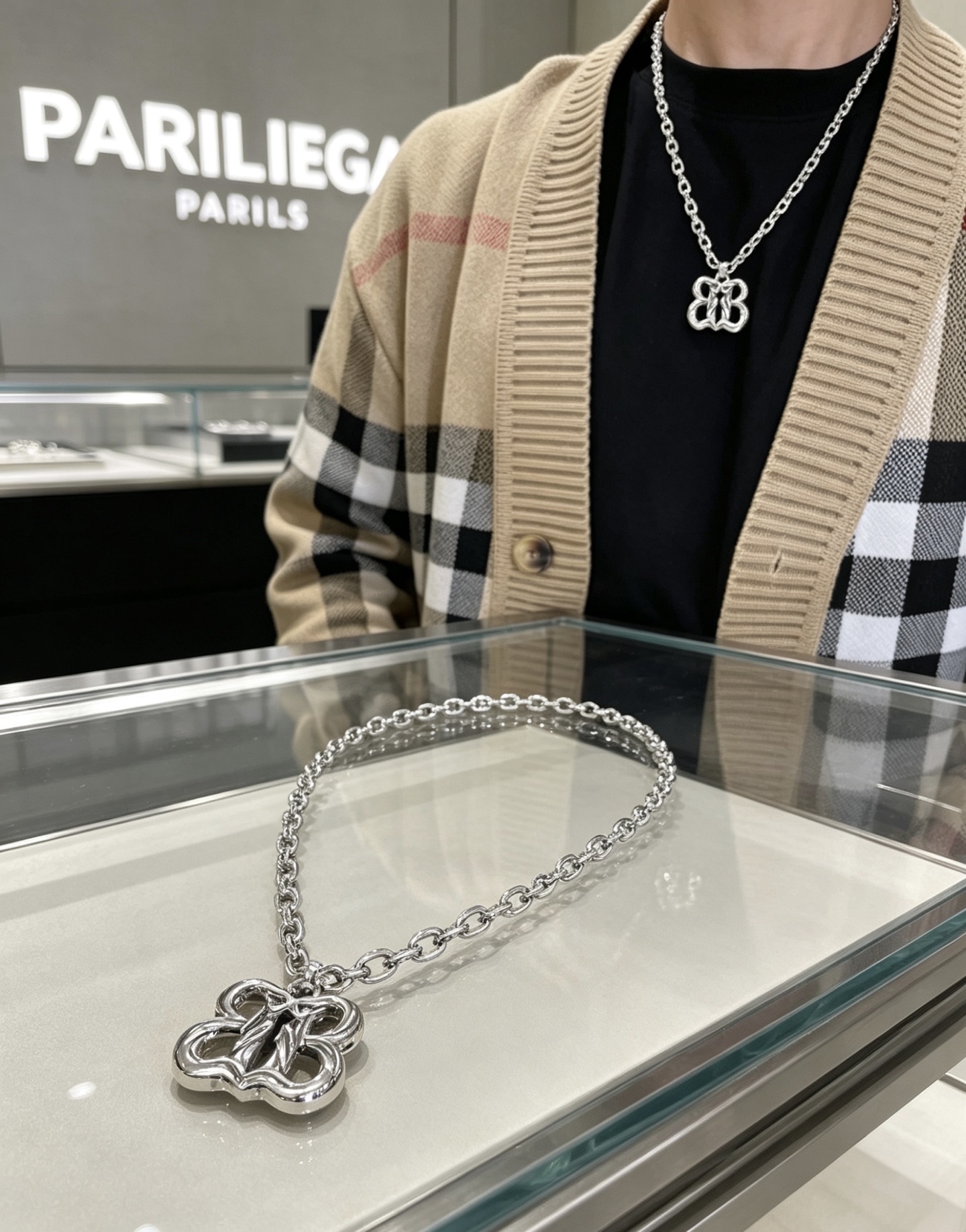 原单货🔹🔹新品 巴黎世家项链 Balenciaga 新款项链🔹专柜一致 细节做工精细 每个细节流程到位 
