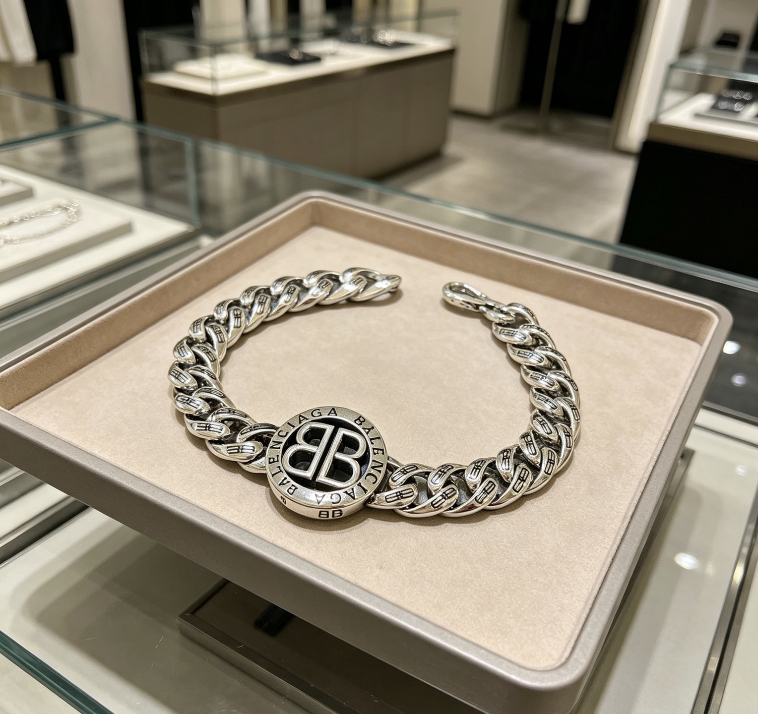 原单货🔹🔹新品 巴黎世家手链Balenciaga手链🔹专柜一致巴黎世家手链 男士火爆款出货 设计独特 前