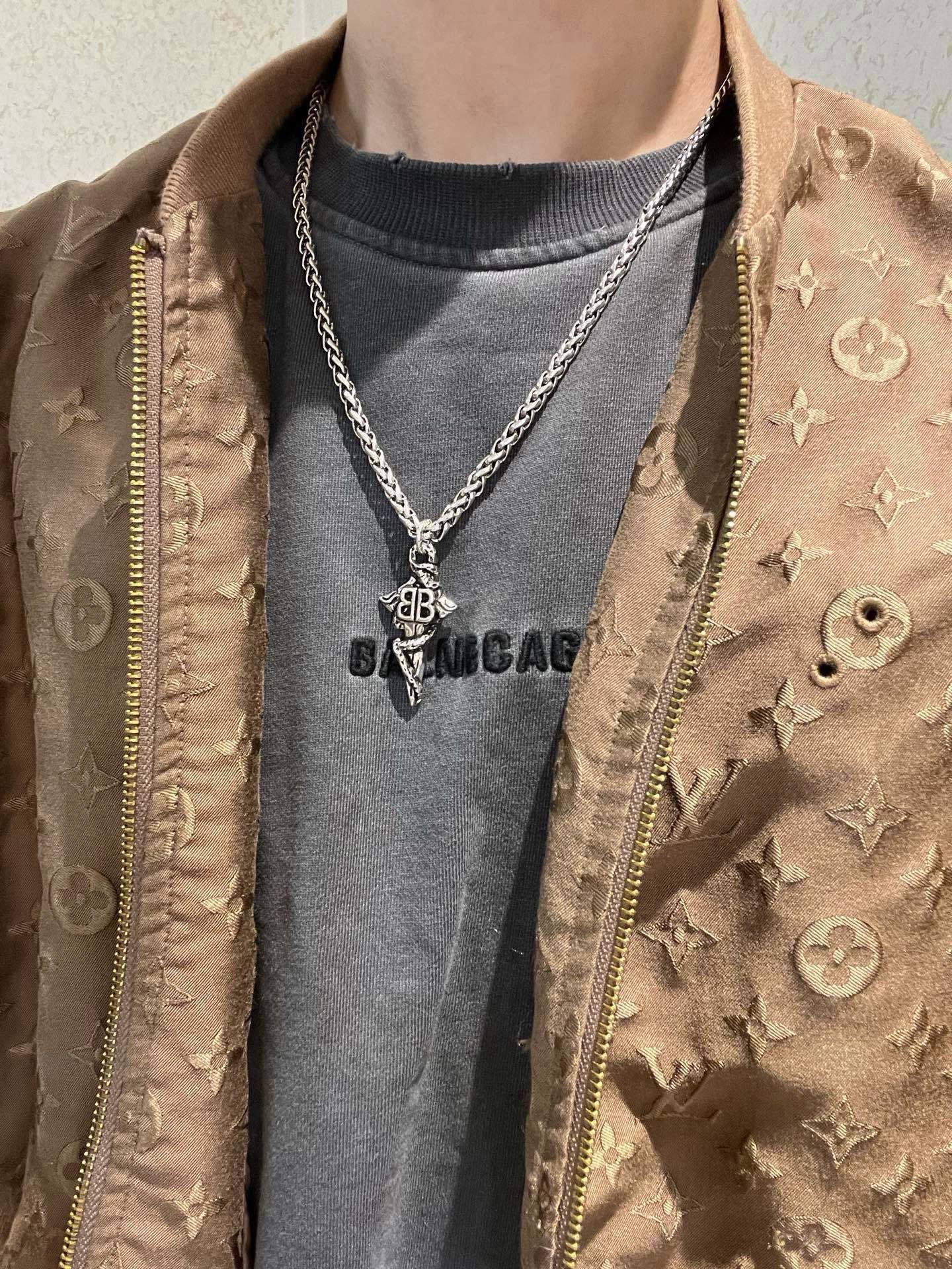 原单货🔹🔹新品 巴黎世家项链 Balenciaga 新款项链🔹专柜一致 细节做工精细 每个细节流程到位 
