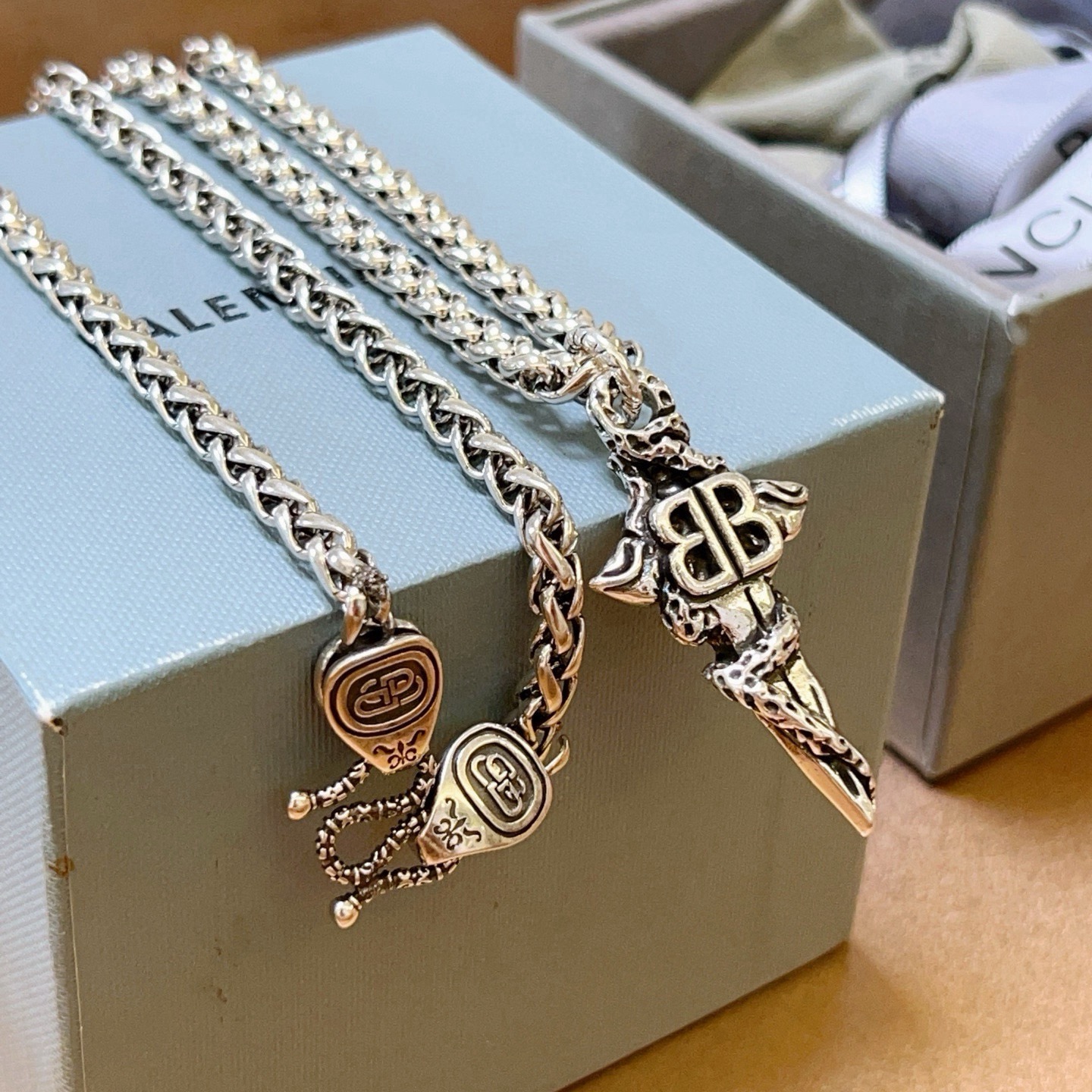 原单货🔹🔹新品 巴黎世家项链 Balenciaga 新款项链🔹专柜一致 细节做工精细 每个细节流程到位 
