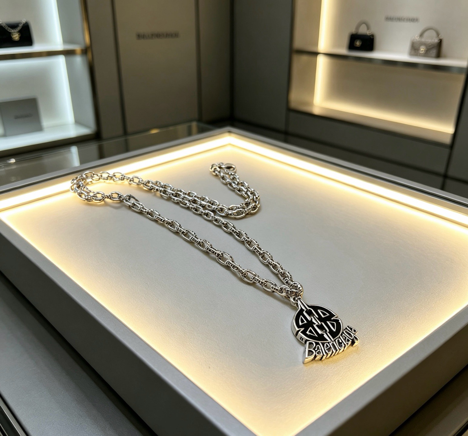 原单货🔹🔹新品 巴黎世家项链 Balenciaga 新款项链🔹专柜一致 细节做工精细 每个细节流程到位 