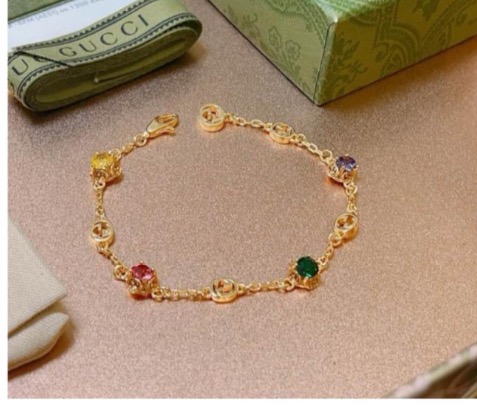 NO:879704,Batch. Newly released Gucci Gucci bracelet, the latest classic model, exquisite no matter the style or texture, it is absolutely top-notch. You can understand the original logo at a glance. It is super nice. The best choice for matching clothes, a must-have artifact for men and women, boutique jewelry, gucci, gucci, bracelet19860909批. 新出炉 Gucci古驰手链最新款的经典款 精致无论款式 质感 都是绝对的顶尖feel 只要看一眼就懂了原版logo 超 nice 搭配衣服最佳的选择,男女同款必备神器,饰品精品,gucci,gucci,bracelet,Jewelry