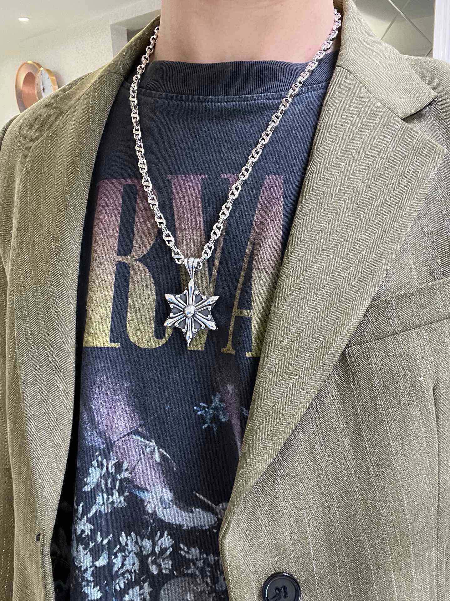 巨帅气🤠𝐆𝐮𝐜𝐜𝐢古驰项链最新款链条档次更高明星同款Anger Forest系列双G古驰项链古驰面具系列