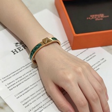 金字塔新品 真鳄鱼皮 🐊支持验皮 Hermes 爱马仕手镯 ❗️v金原版定制 爱马仕手环 鳄鱼皮材质工艺 金字塔新品 真鳄鱼皮 🐊支持验皮 Hermes 爱马仕手镯 ❗️v金原版定制 爱马仕手环 鳄鱼皮材质工艺