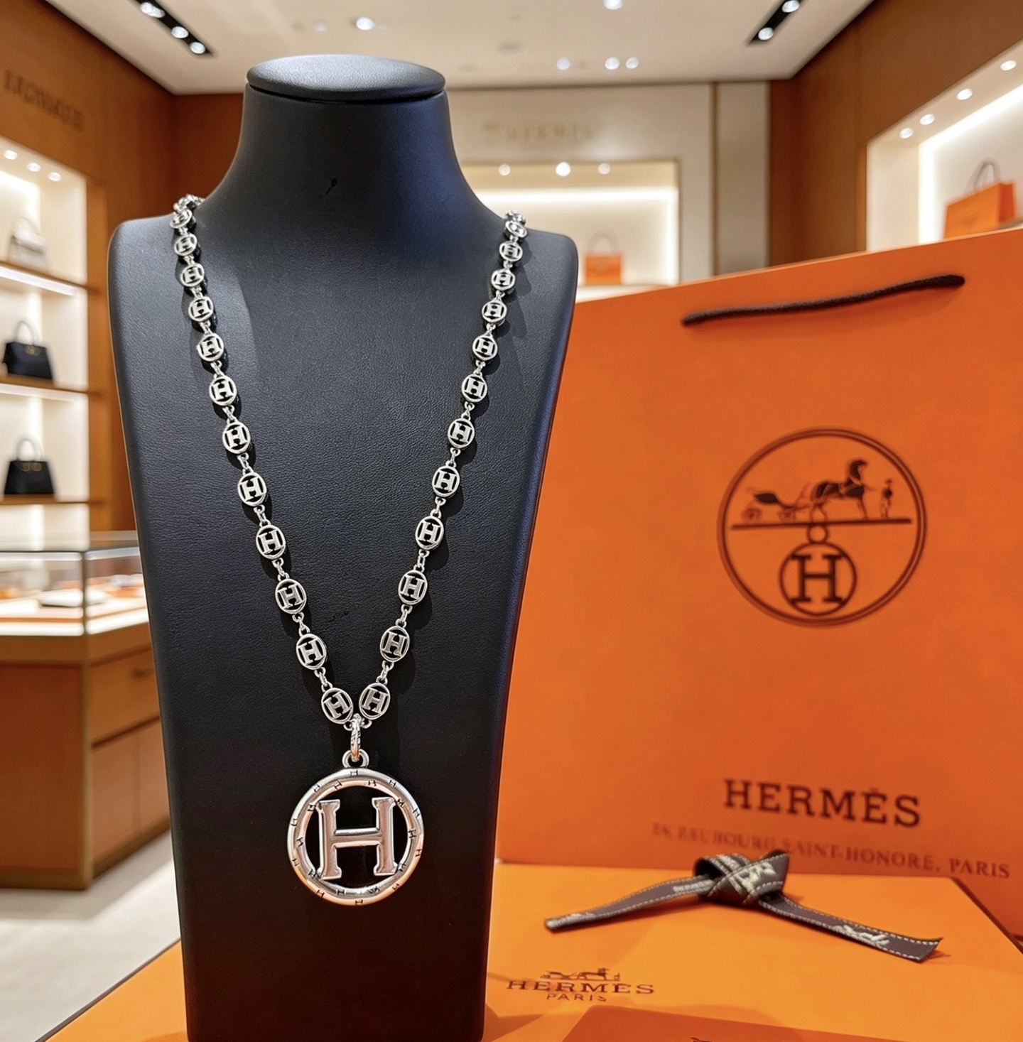 真的会心动🐎🐎 HERMES  爱马仕项链 🐴猪鼻子H项链系列首饰 进口材质定制.实物质感是真的好 果然