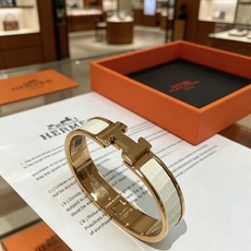 新品 真鳄鱼皮 🐊支持验皮 Hermes 爱马仕手镯 ❗️v金原版定制 爱马仕手环 鳄鱼皮材质工艺太考验 新品 真鳄鱼皮 🐊支持验皮 Hermes 爱马仕手镯 ❗️v金原版定制 爱马仕手环 鳄鱼皮材质工艺太考验