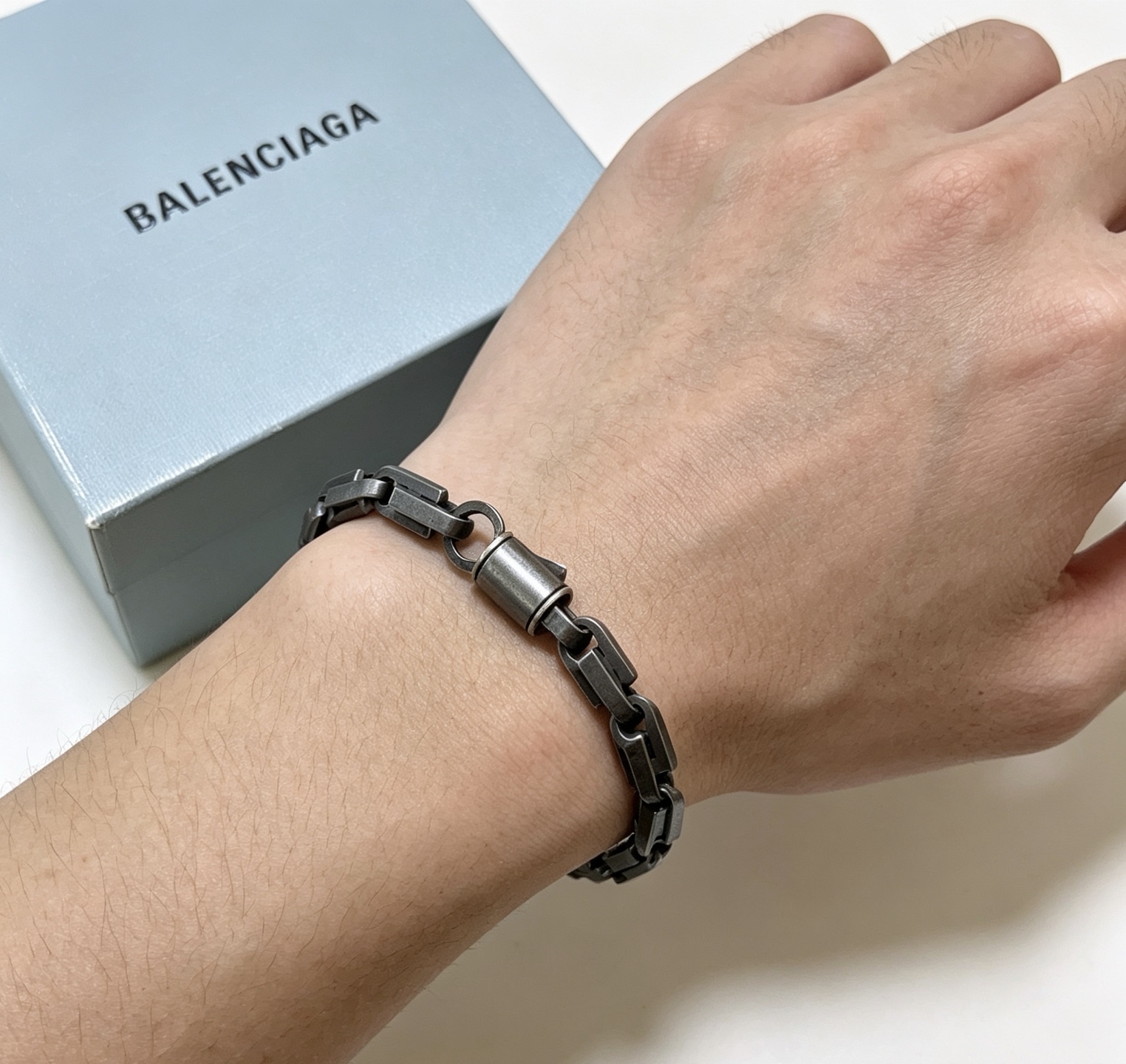 原单货🔹🔹新品 巴黎世家手链Balenciaga手链🔹专柜一致巴黎世家手链 男士火爆款出货 设计独特 前