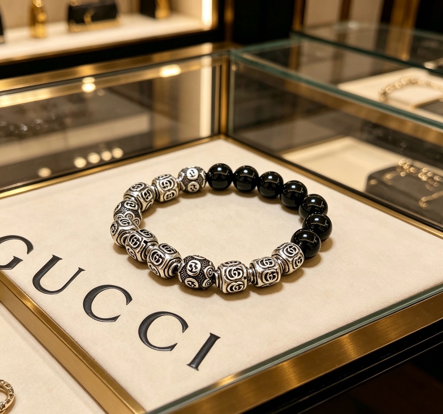 Gucci Anger Forest bracelet Aged silver metal with black onyx beads 18cm