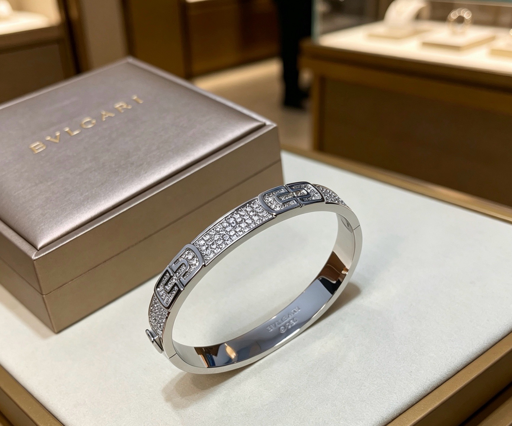 BVLGARI Bvlgari Bracelet Alliage doré Placage Or 18K-Qualité supérieure