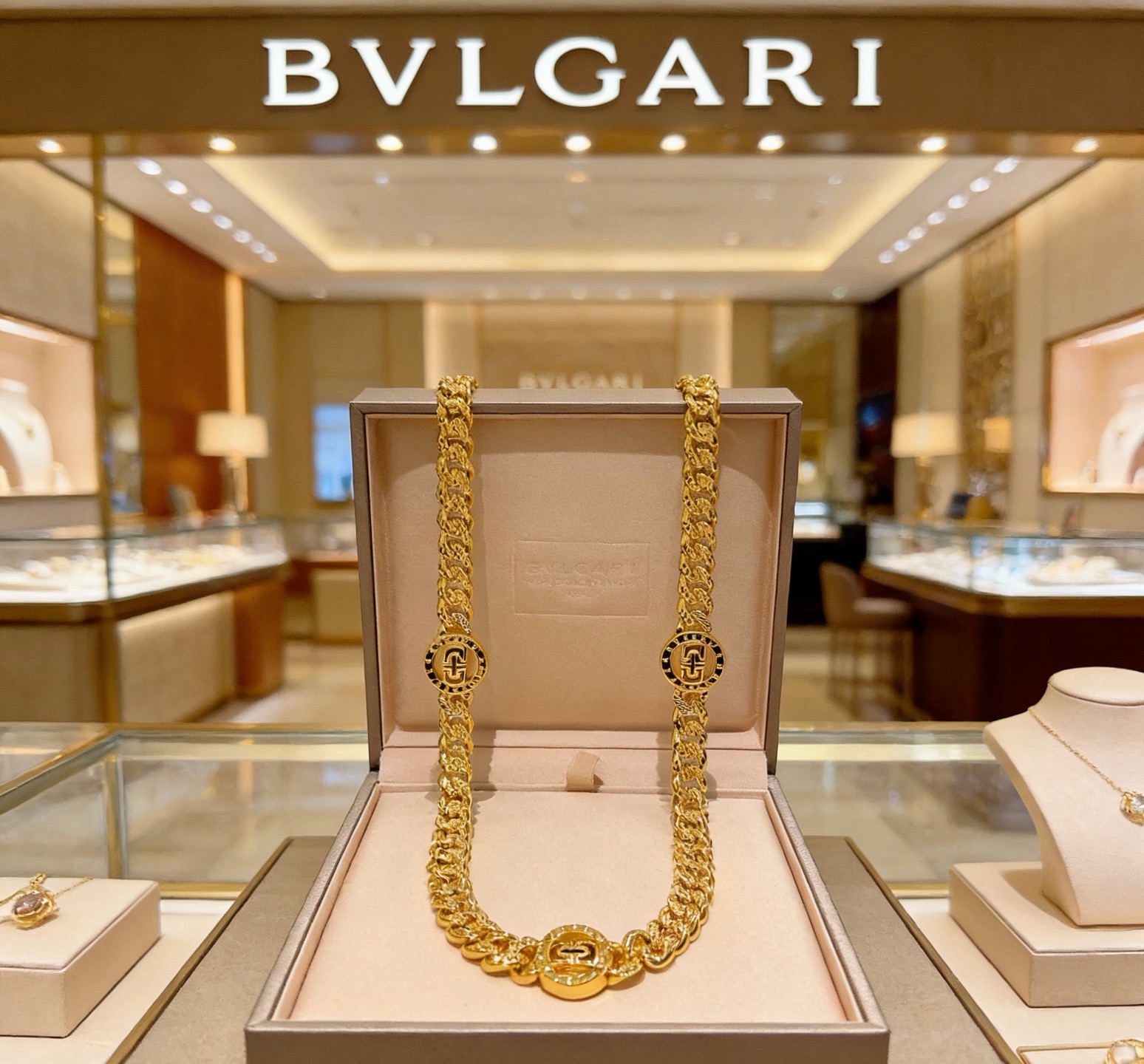 Bvlgari Haute Joaillerie Fine Jewelry Earrings Necklace Ring 5
