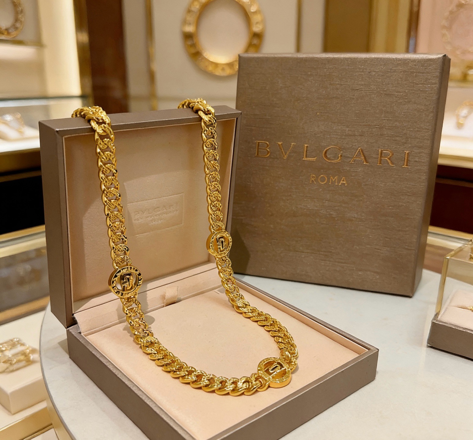 Bvlgari Haute Joaillerie Fine Jewelry Earrings Necklace Ring 2