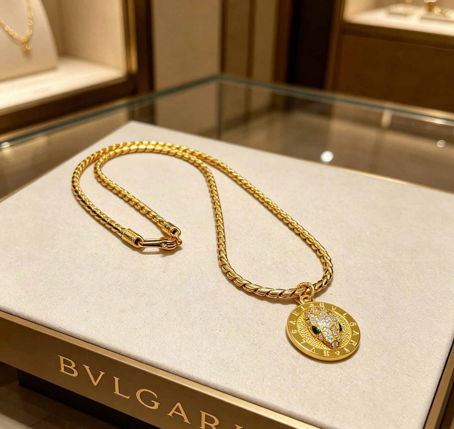 Bvlgari Haute Joaillerie Fine Jewelry Earrings Necklace Ring Ref 4
