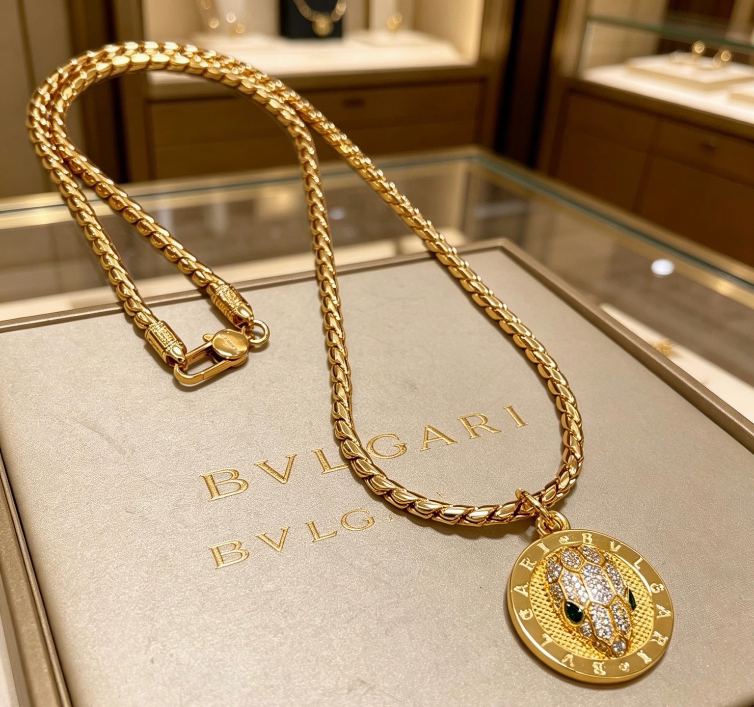Bvlgari Haute Joaillerie Fine Jewelry Earrings Necklace Ring Ref 9