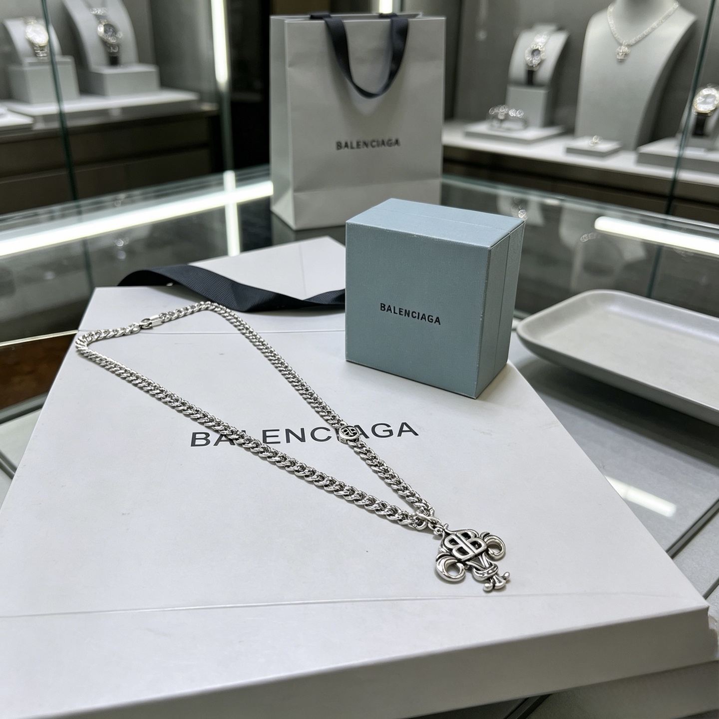 Balenciaga Haute Couture Haute Joaillerie Fine Jewelry Earrings Necklace 9