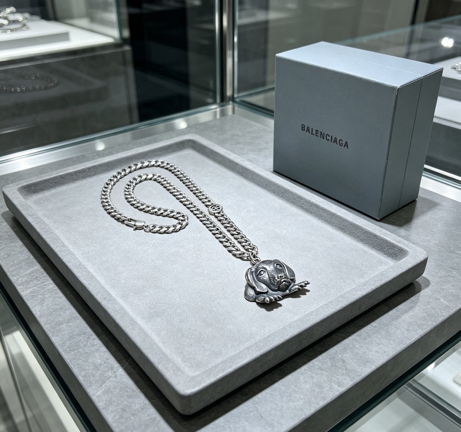 Balenciaga Haute Couture Haute Joaillerie Fine Jewelry Earrings Necklace 2