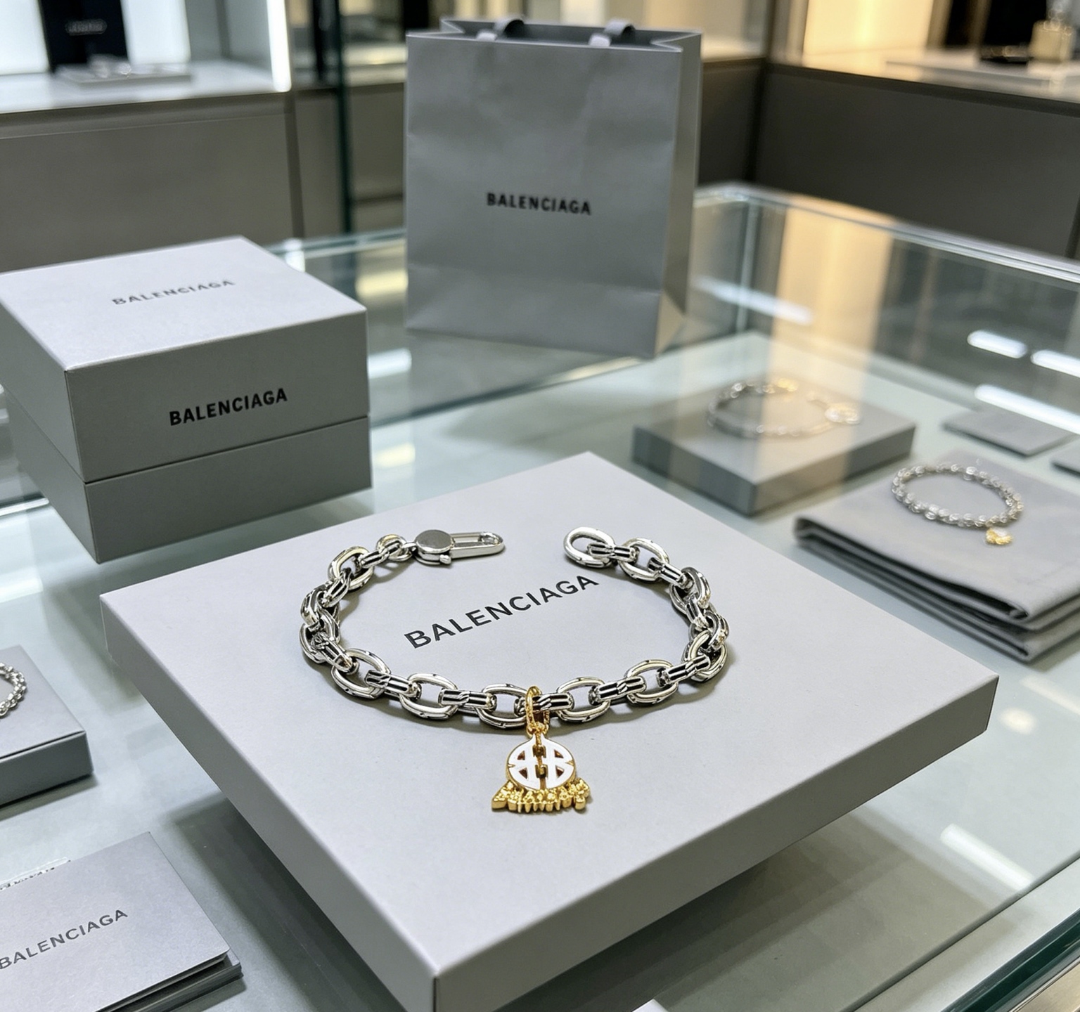Balenciaga Haute Couture Haute Joaillerie Fine Jewelry Earrings Necklace 5
