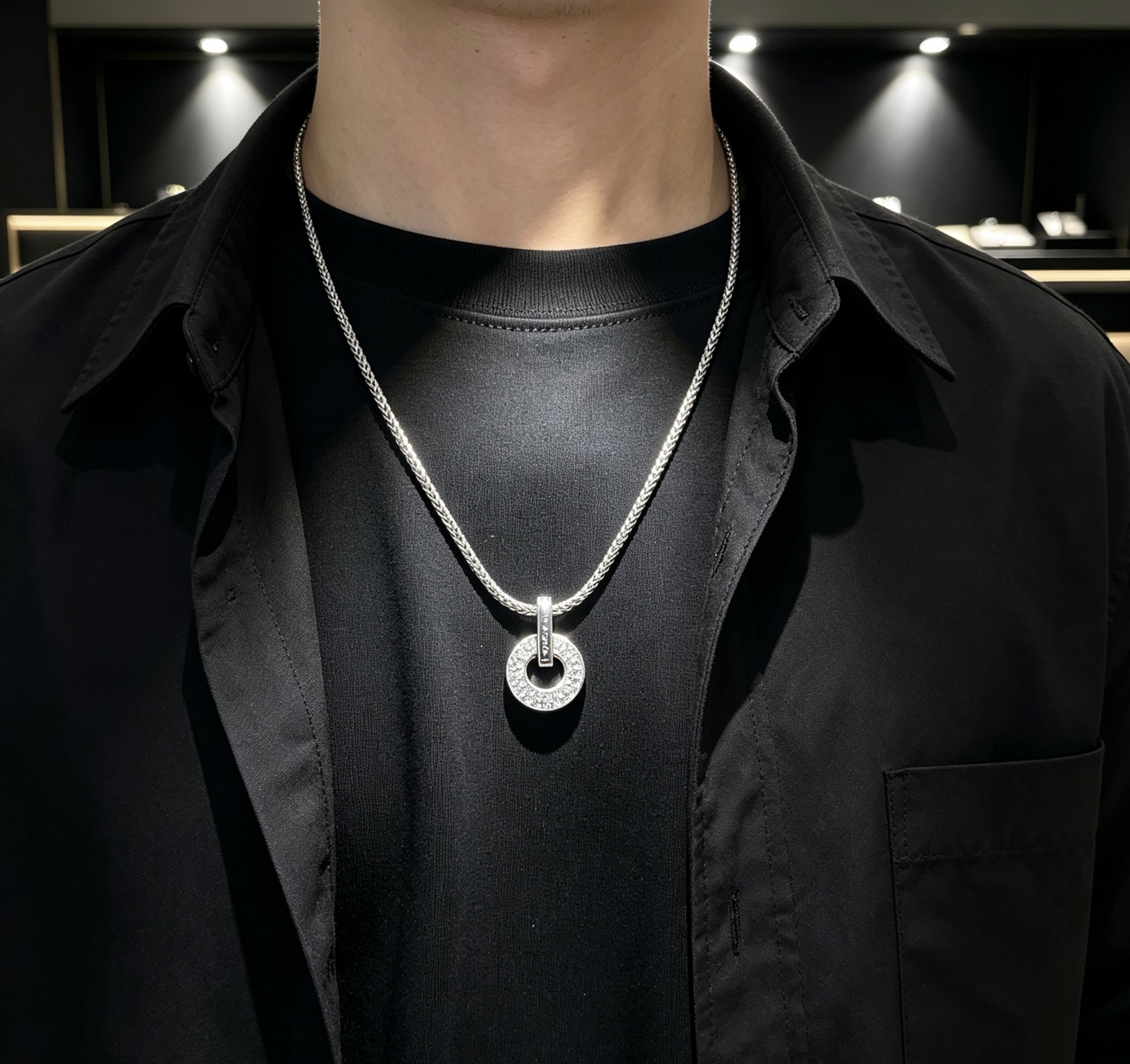 NO:896438,Batch. Bulgari necklace V gold material BVLGARI BVLGARI DIVAS’ DREAM series The appearance is perfect, the details are invincible, the unique color is completely impeccable, and it is decorated with a classic ring shape design, which is simple yet elegant and eye-catching. The combination of V gold is more elegant, and the upper body is elegant and attractive. Same style for men and women. Bulgari necklaces, jewelry boutiques, bottega veneta, bvlgari, bvlgari, necklace19860909批.宝格丽项链V金材质 BVLGARI宝格丽 DIVAS‘ DREAM 系列 品相完美,细节无敌,那种独特的色泽完全无可挑剔,再缀以经典指环外形设计,简约之余却又优雅夺目,V金的组合更显气色,上身雅致动人.男女同款 宝格丽项链,饰品精品,bottega veneta,bvlgari,bvlgari,necklace,Jewelry