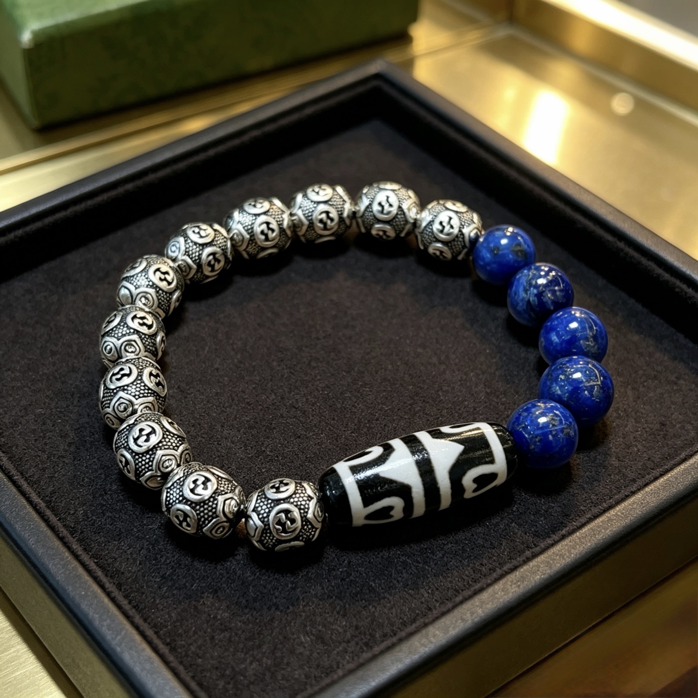 NO:896444,Batch Gucci Bracelet Counter Seiko Version Natural Lapis Lazuli Gucci Bracelet Lapis Lazuli Thai Silver Gucci Bracelet Star Same Style for Men and Women Retro Old Style Original Re-engraved Handmade ~ Genuine Open Mold Trendy Fashion Must-Have Can Be Weared by Men and Women Same Style for Couples Rock Punk Thai Silver Style Retro Elements Trendy and Versatile I Like to Place an Order Remarks on Wrist Circumference, Boutique Jewelry, Gucci, Gucci, Bracelet19860909批 古驰手链专柜精工版本天然青金石古驰手链 青金石泰银Gucci手链 明星同款男女款 复古做旧风 原版复刻 纯手工打造 ～正品开模潮流时尚必备 男女均可佩戴 情侣款同款 摇滚朋克泰银风格 复古元素 潮流百搭 超级喜欢下单备注手腕周长,饰品精品,gucci,gucci,bracelet,Jewelry